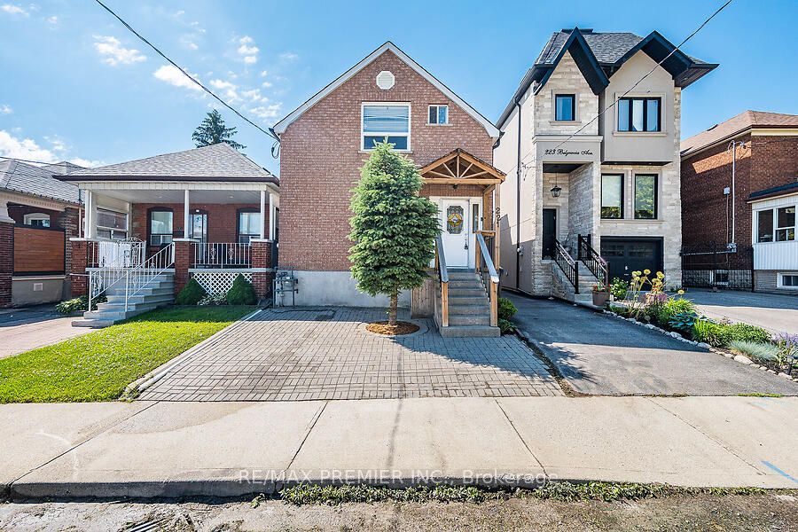 221 Belgravia Avenue, Toronto, ON M6E 2M9