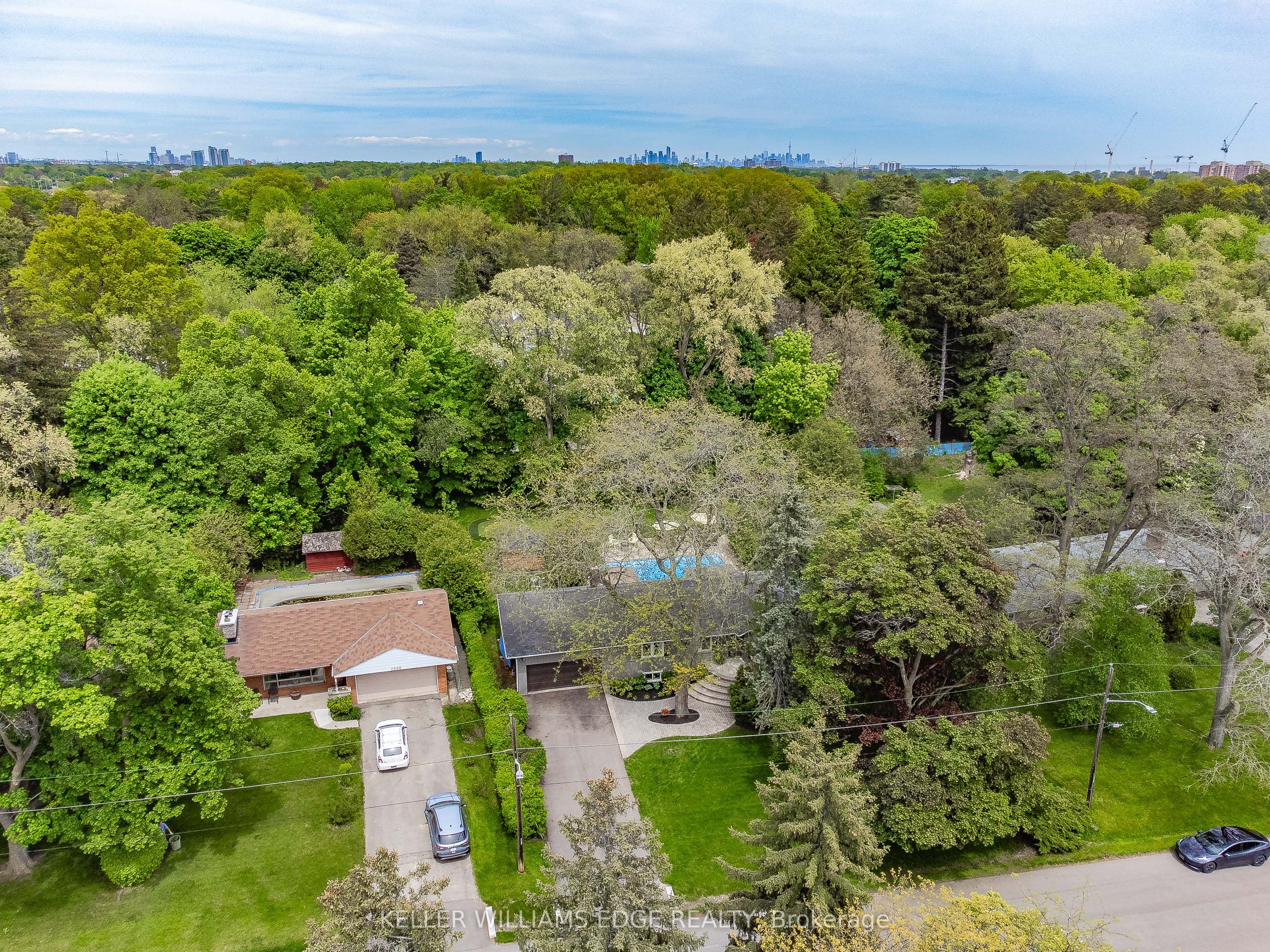 1589 Crediton Parkway, Mississauga, ON L5G 3X2