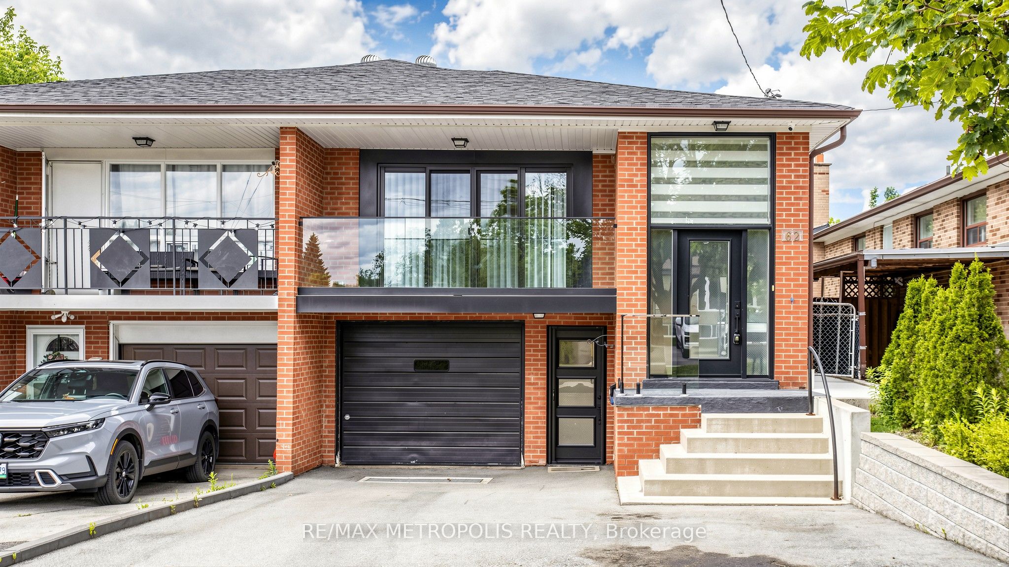 62 Davelayne Road, Toronto, ON M9M 2A7