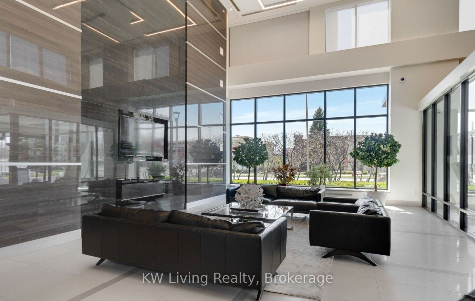 3975 Grand Park Drive 2807, Mississauga, ON L5B 0K4