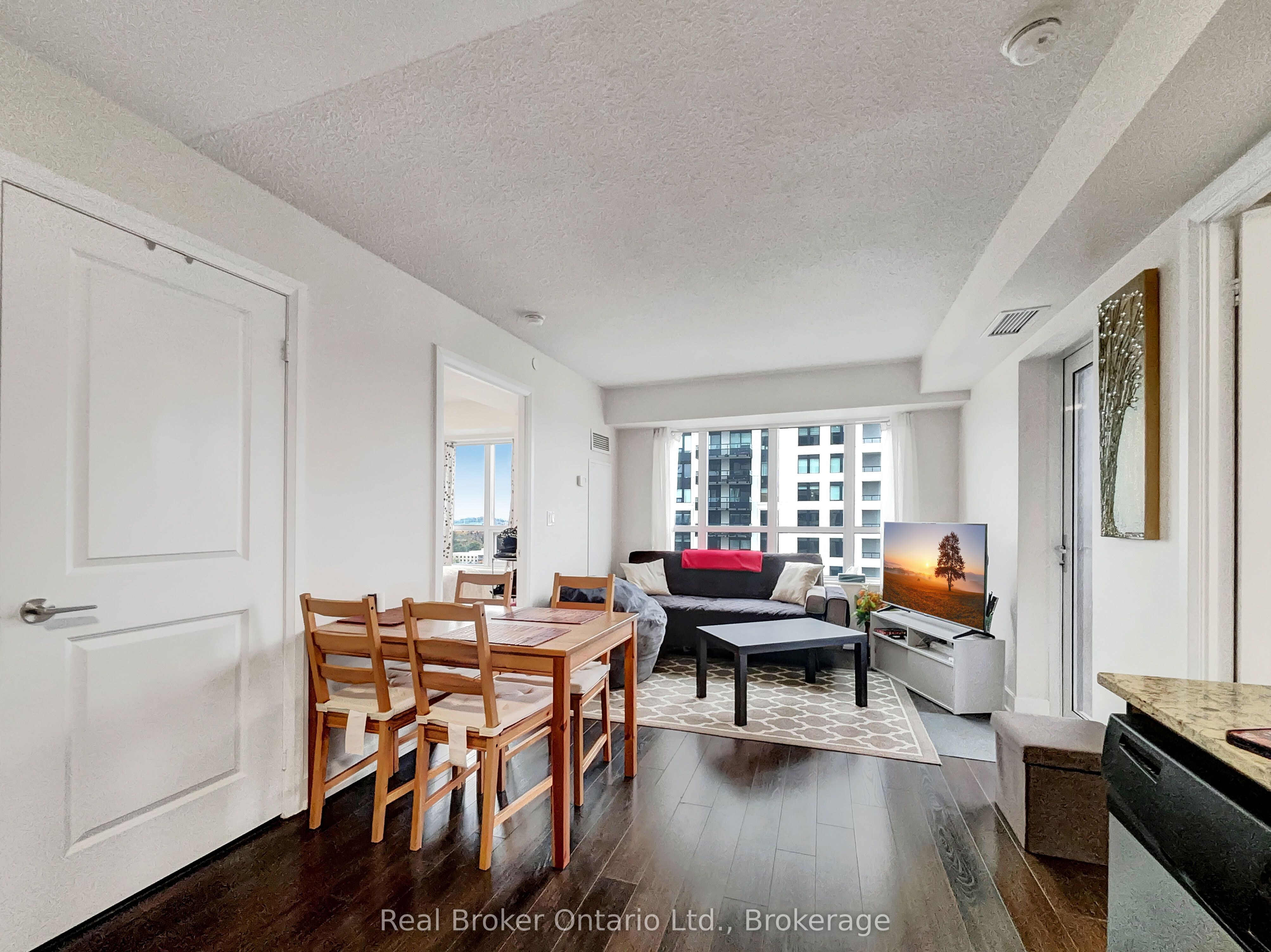 2 Eva Road 1724, Toronto, ON M9C 0A9