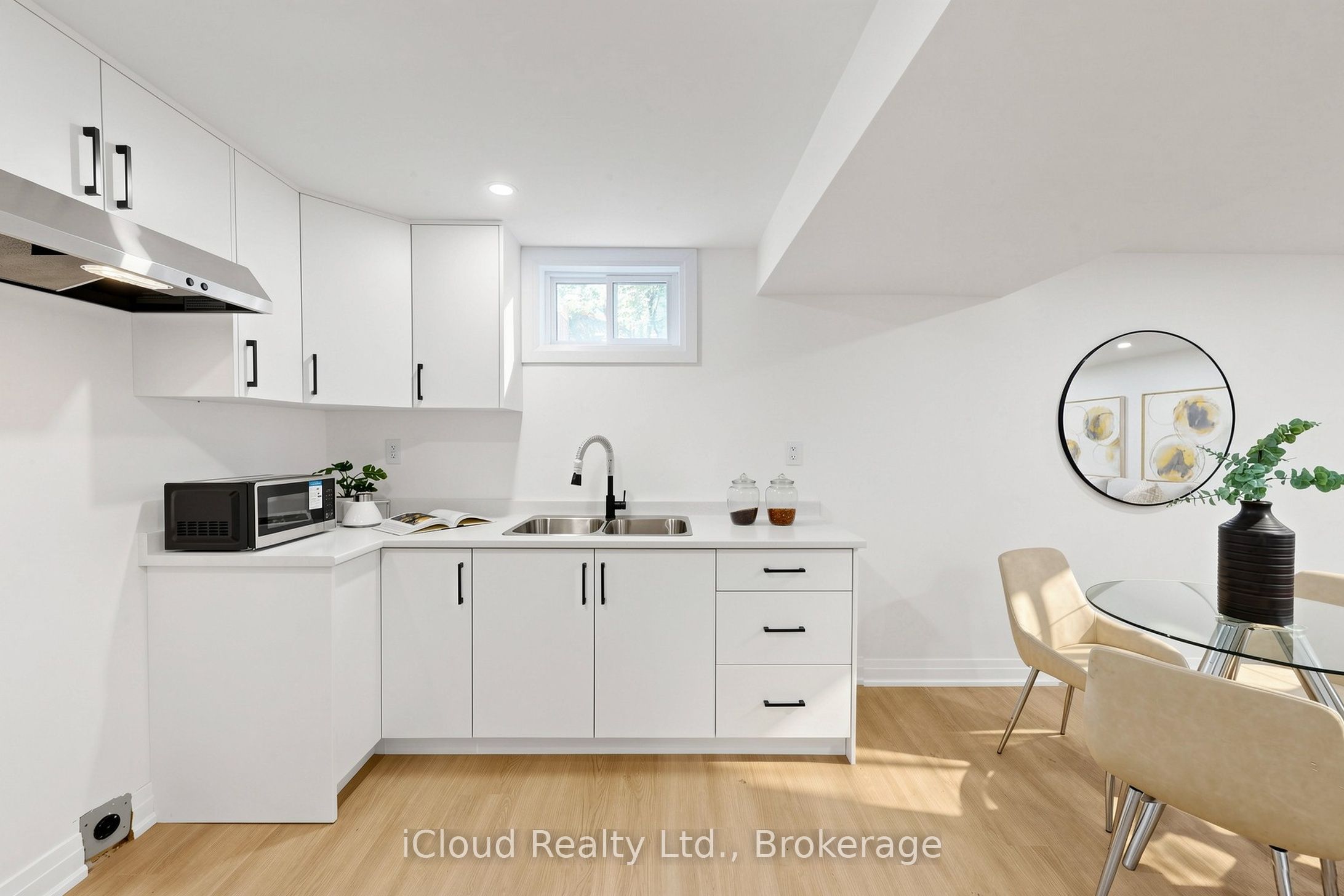 2151 Falmouth Terrace, Burlington, ON L7P 1Y3