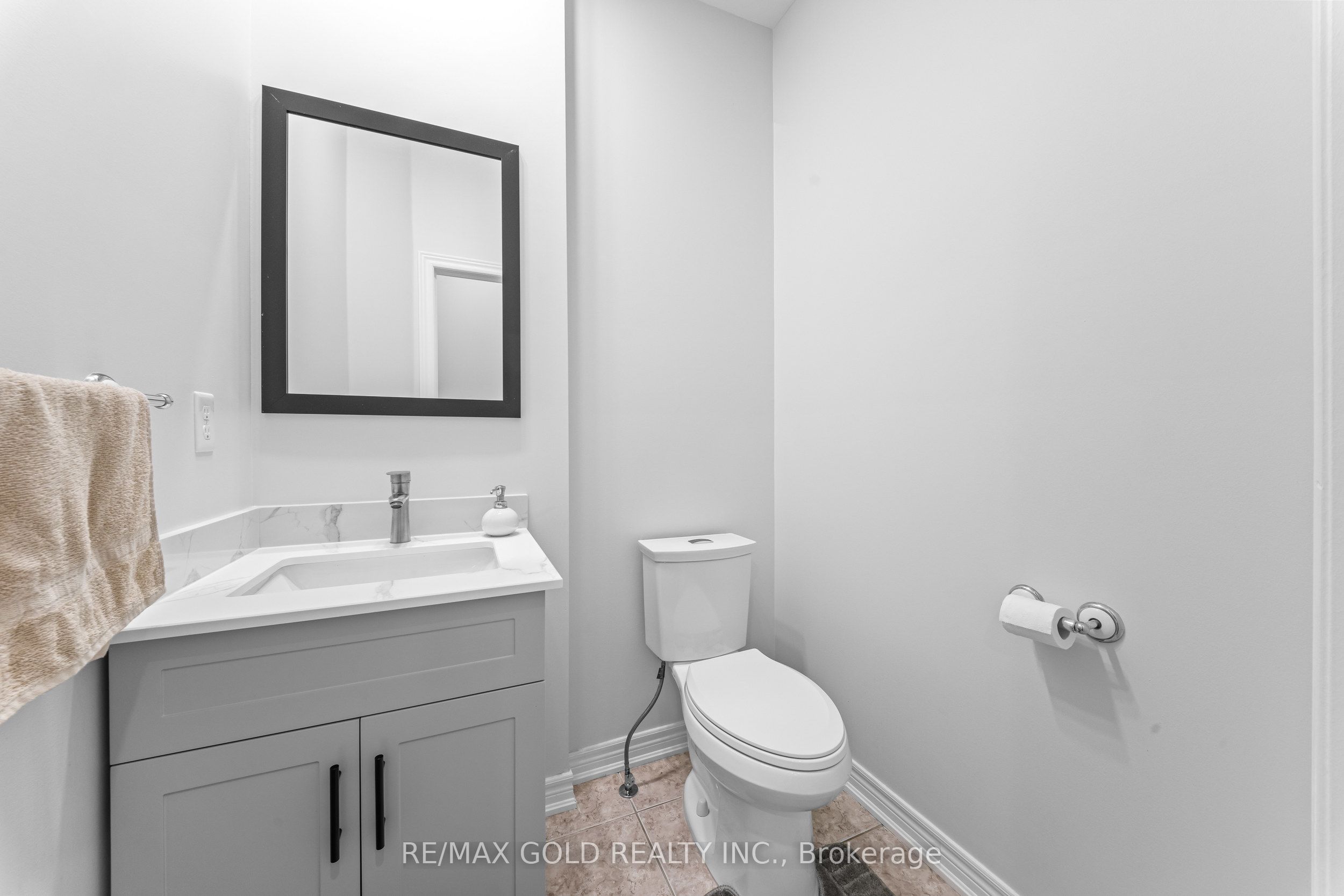 14 Dovehaven Crescent, Brampton, ON L6P 2H7