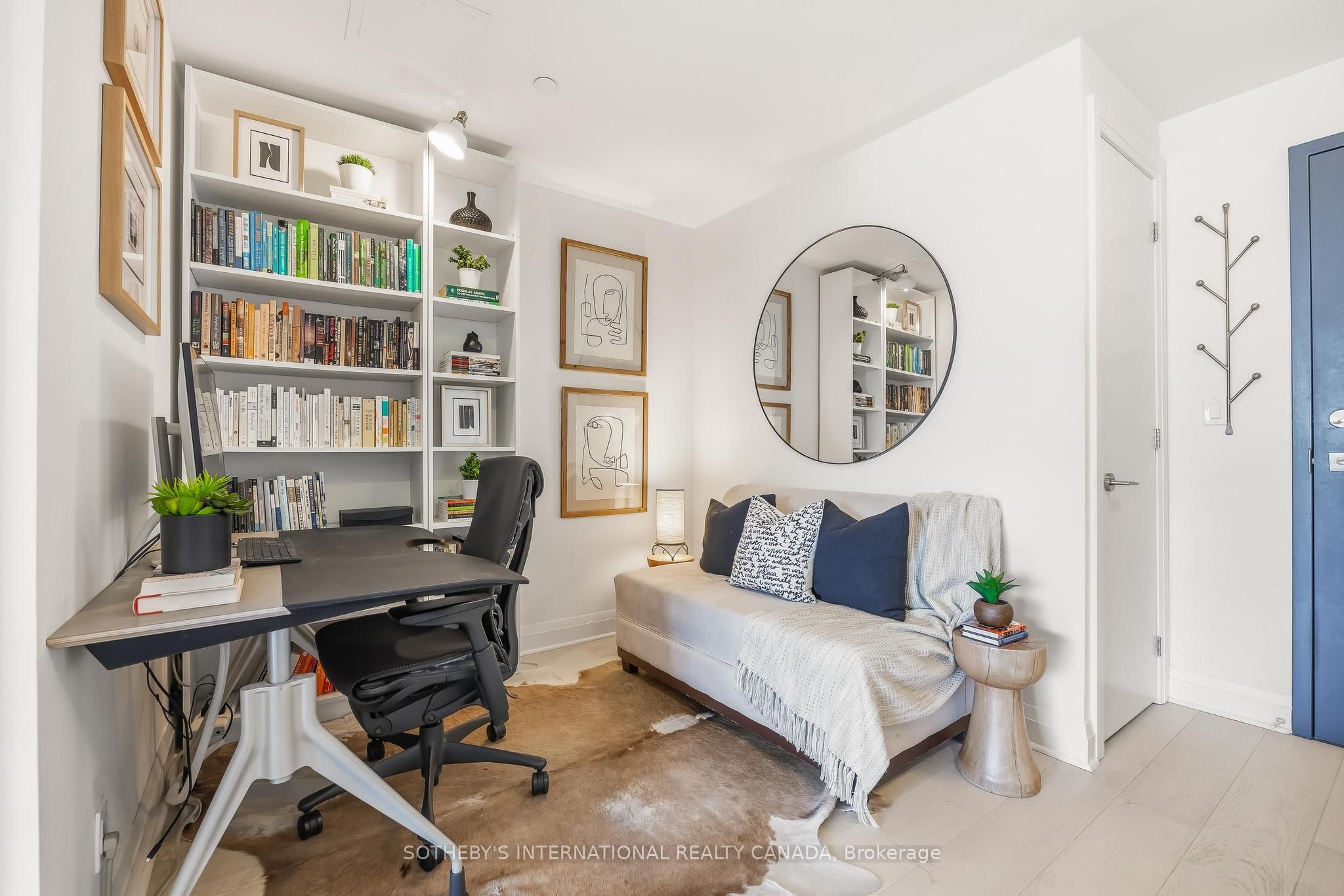 245 Perth Avenue N 104, Toronto, ON M6P 3X9