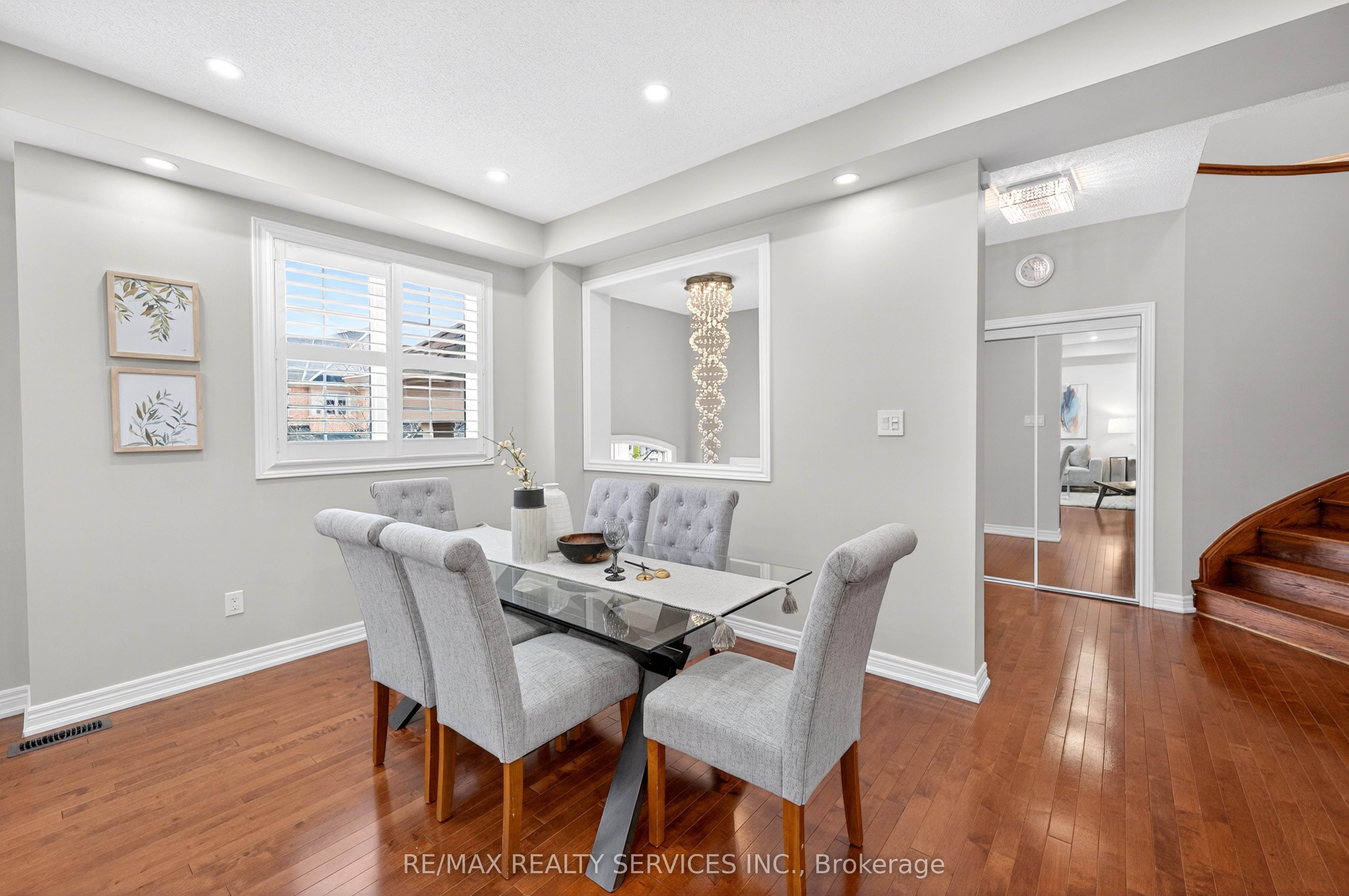 20 Maywood Street, Brampton, ON L6Y 0W6