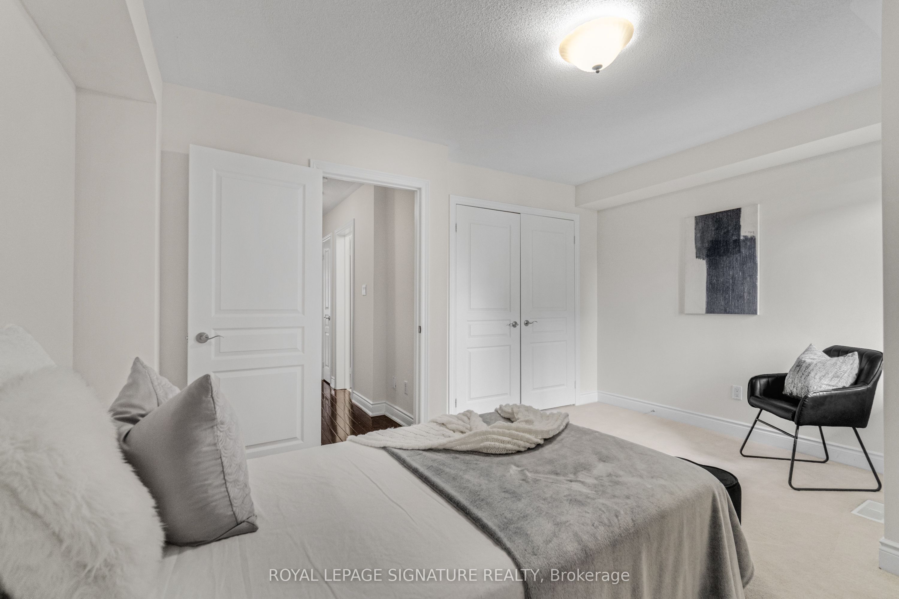 9 Streight Lane, Toronto, ON M9B 0A3
