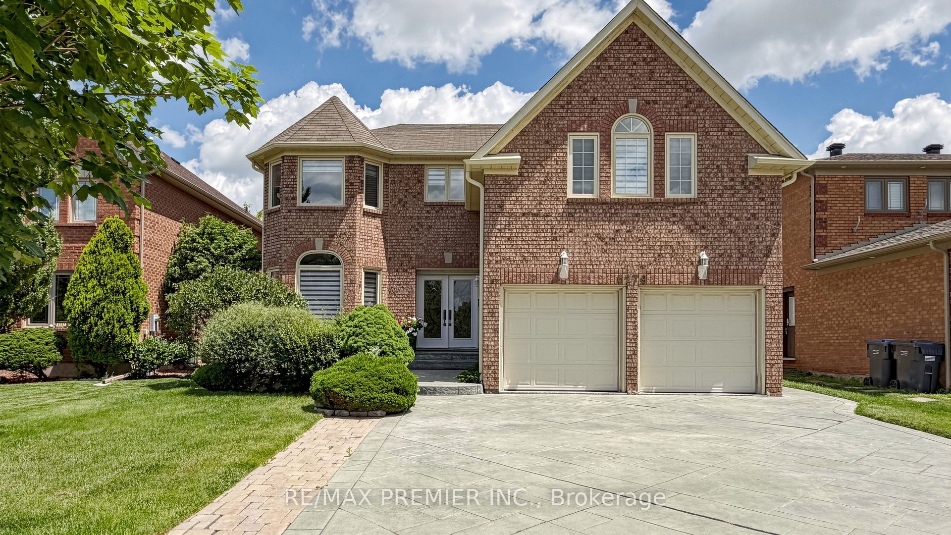 6279 Donway Drive, Mississauga, ON L5V 1J6