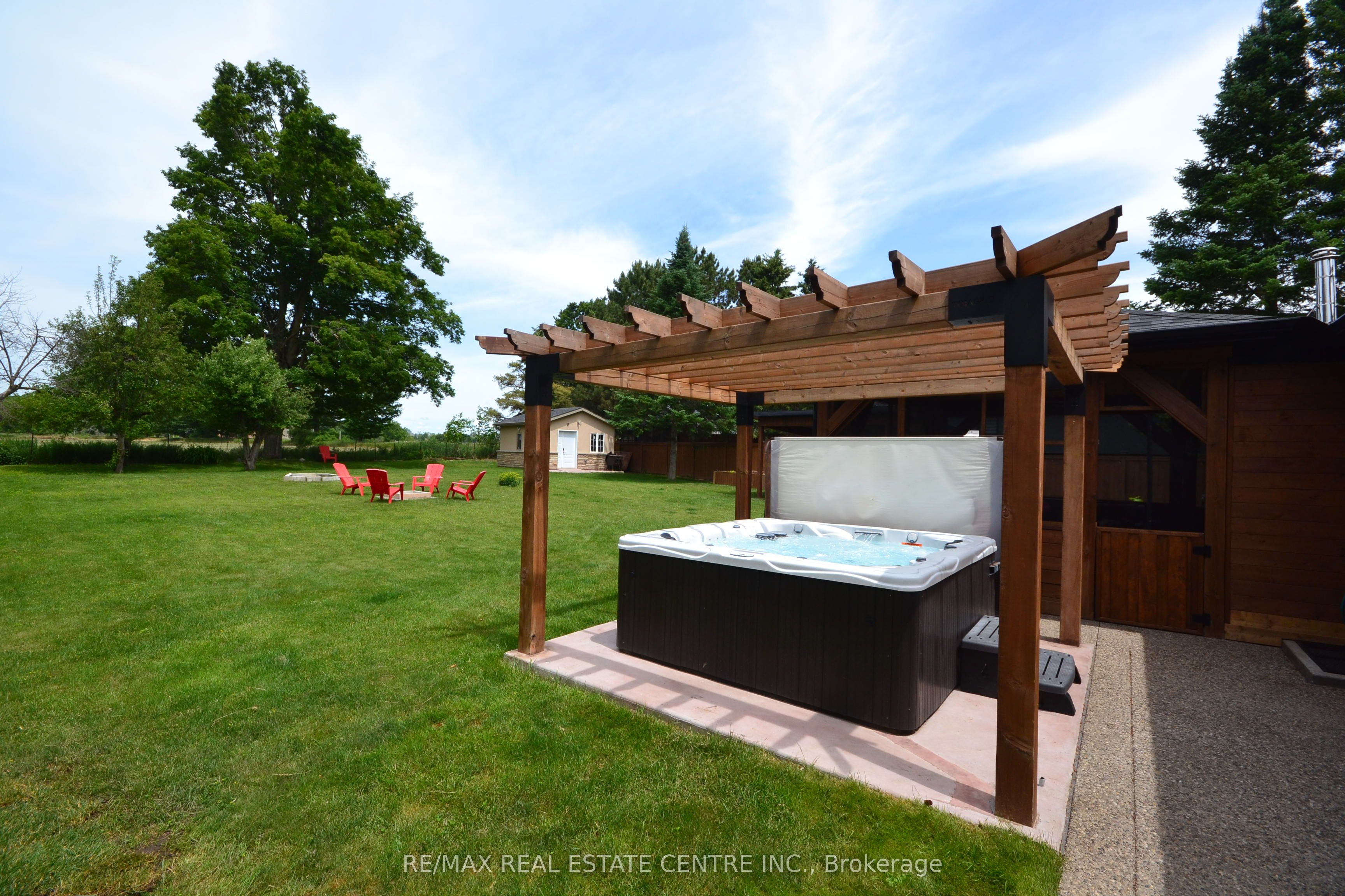 8 Kevinwood Drive, Caledon, ON L7K 0Z1