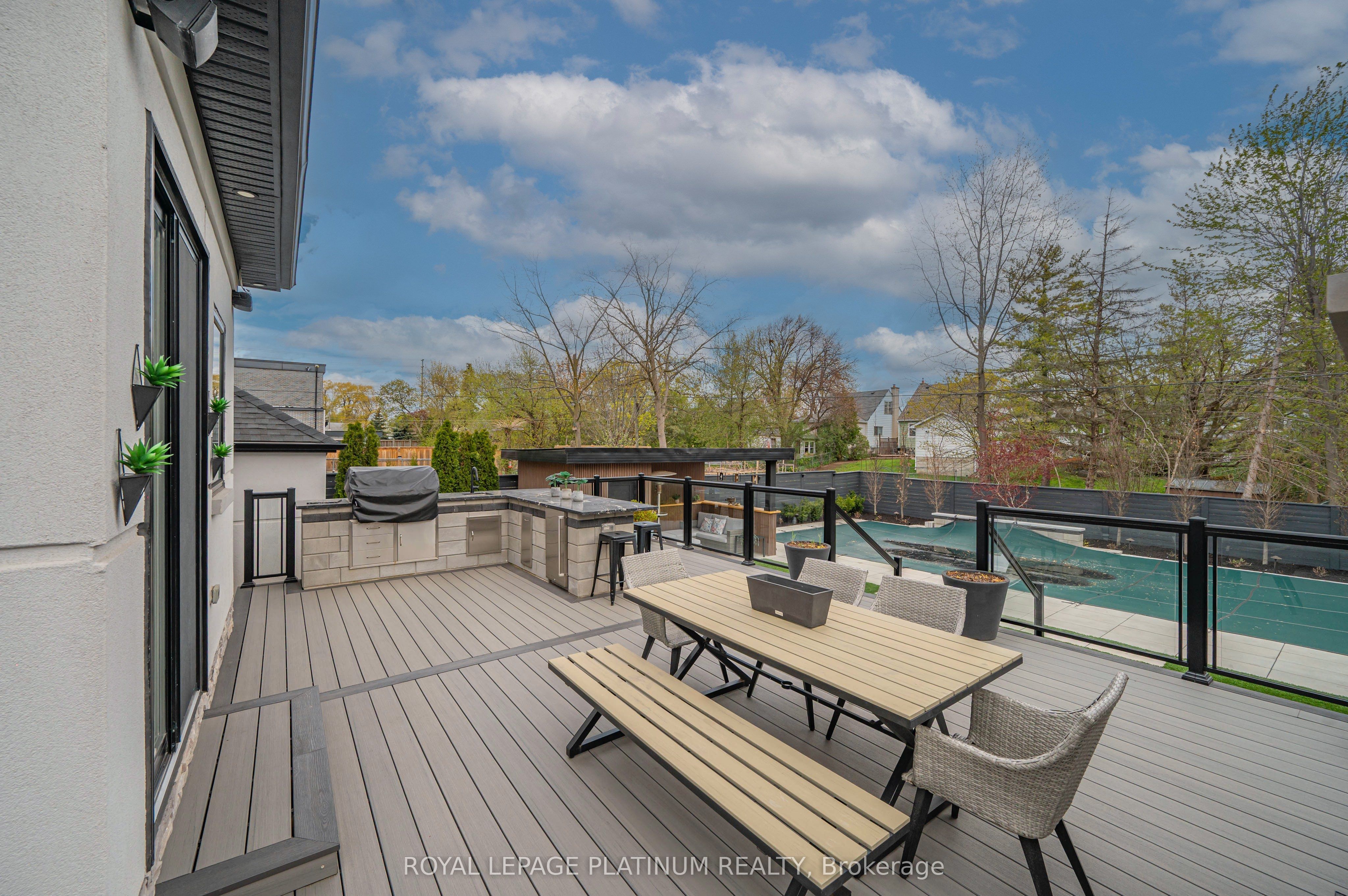 13 Arch Road, Mississauga, ON L5M 1M4