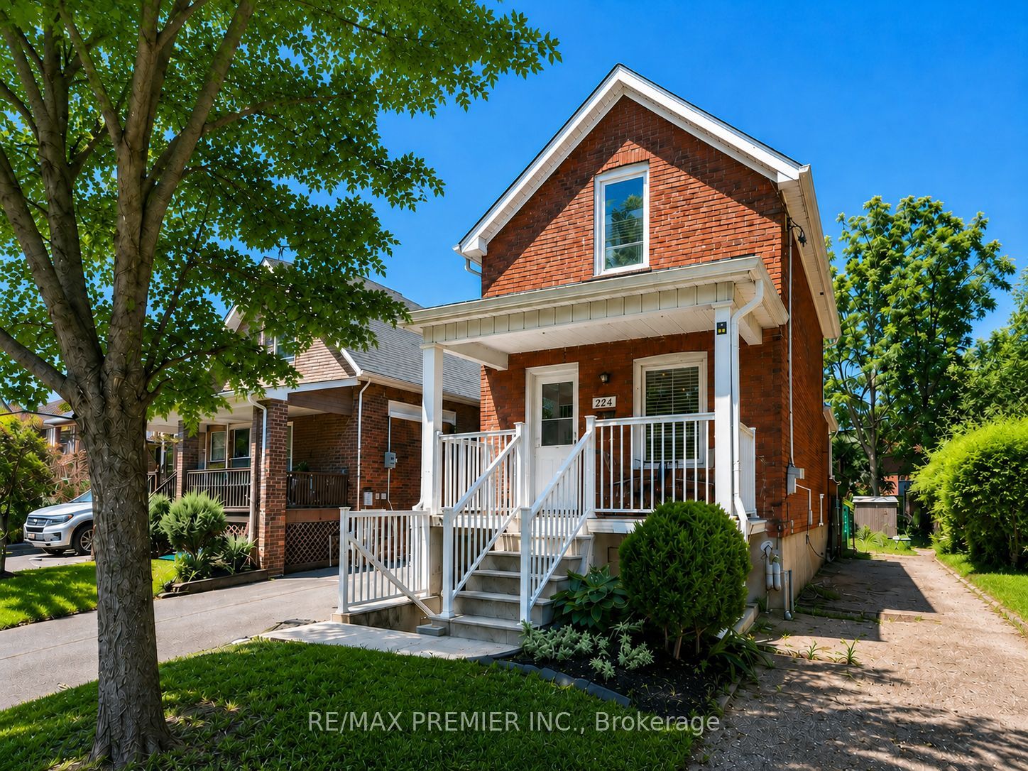 224 John Street, Toronto, ON M9N 1K2