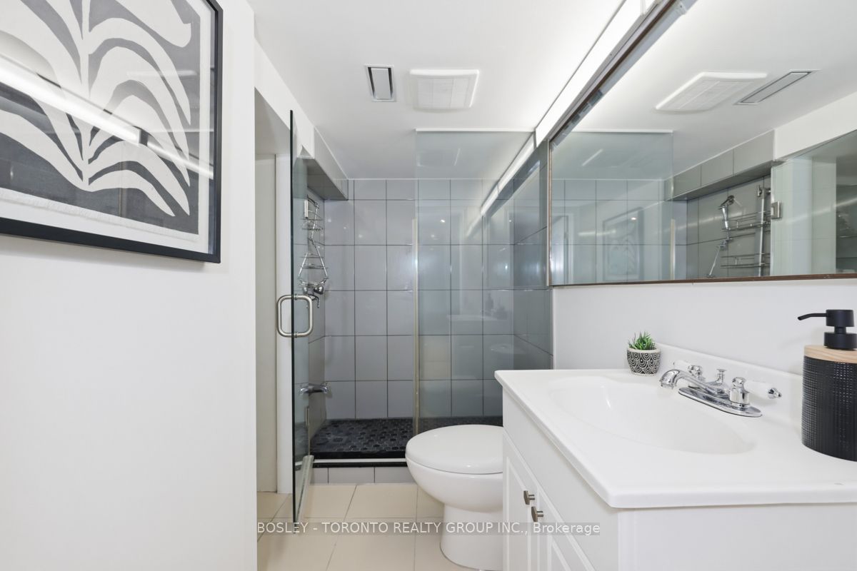 62 Hallam Street, Toronto, ON M6H 1W6