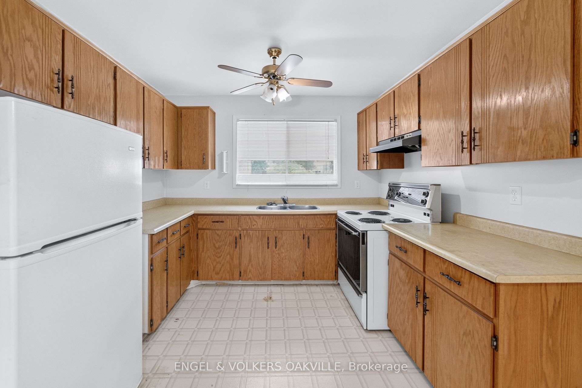 2463 Colter Court, Mississauga, ON L5L 3K7