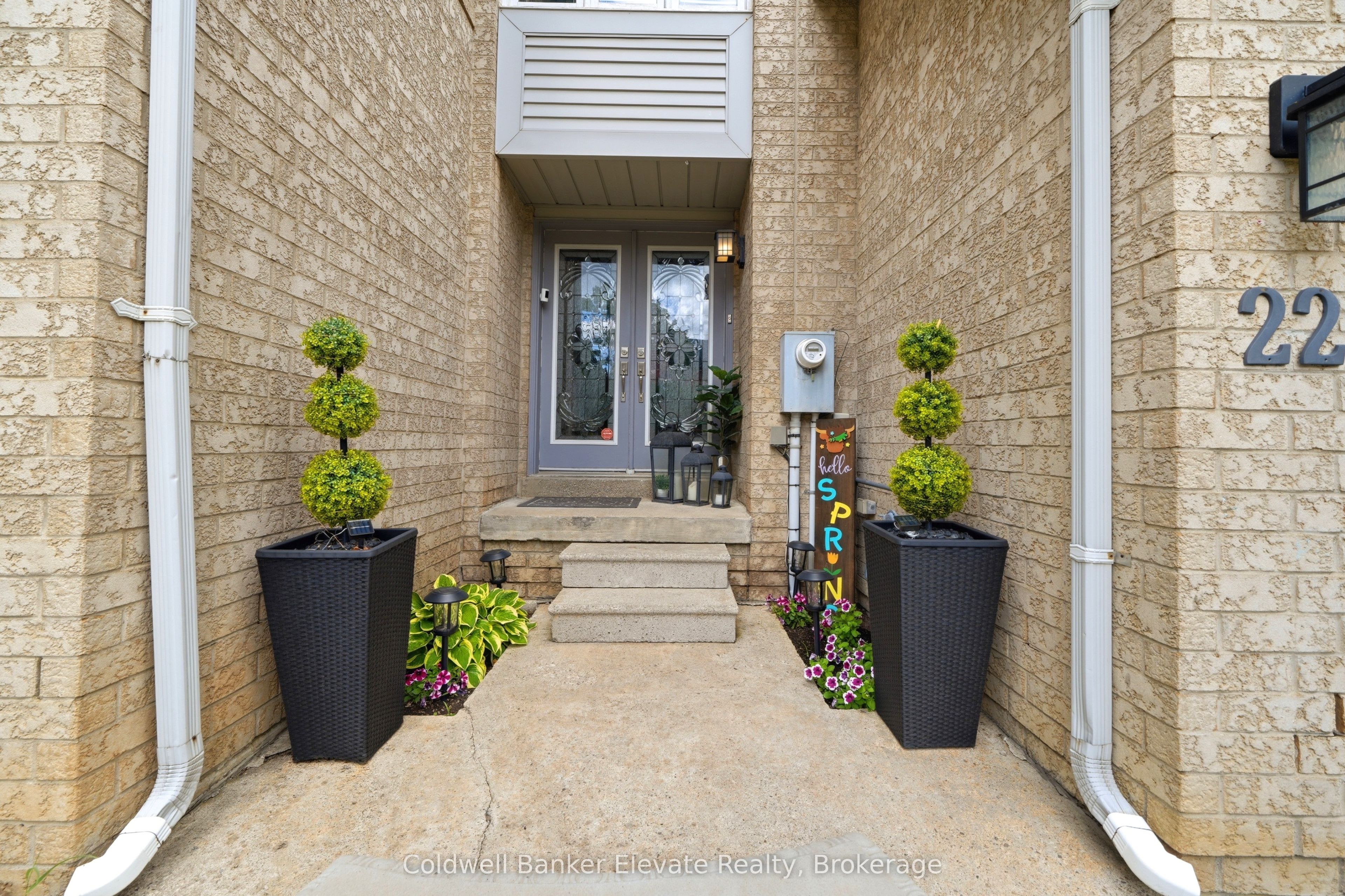 22 Goldenlight Circle, Brampton, ON L6X 4N6