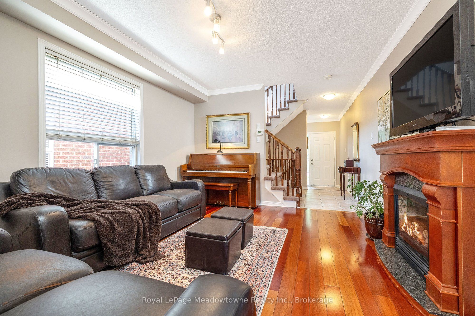 248 Pettigrew Trail, Milton, ON L9T 5X7