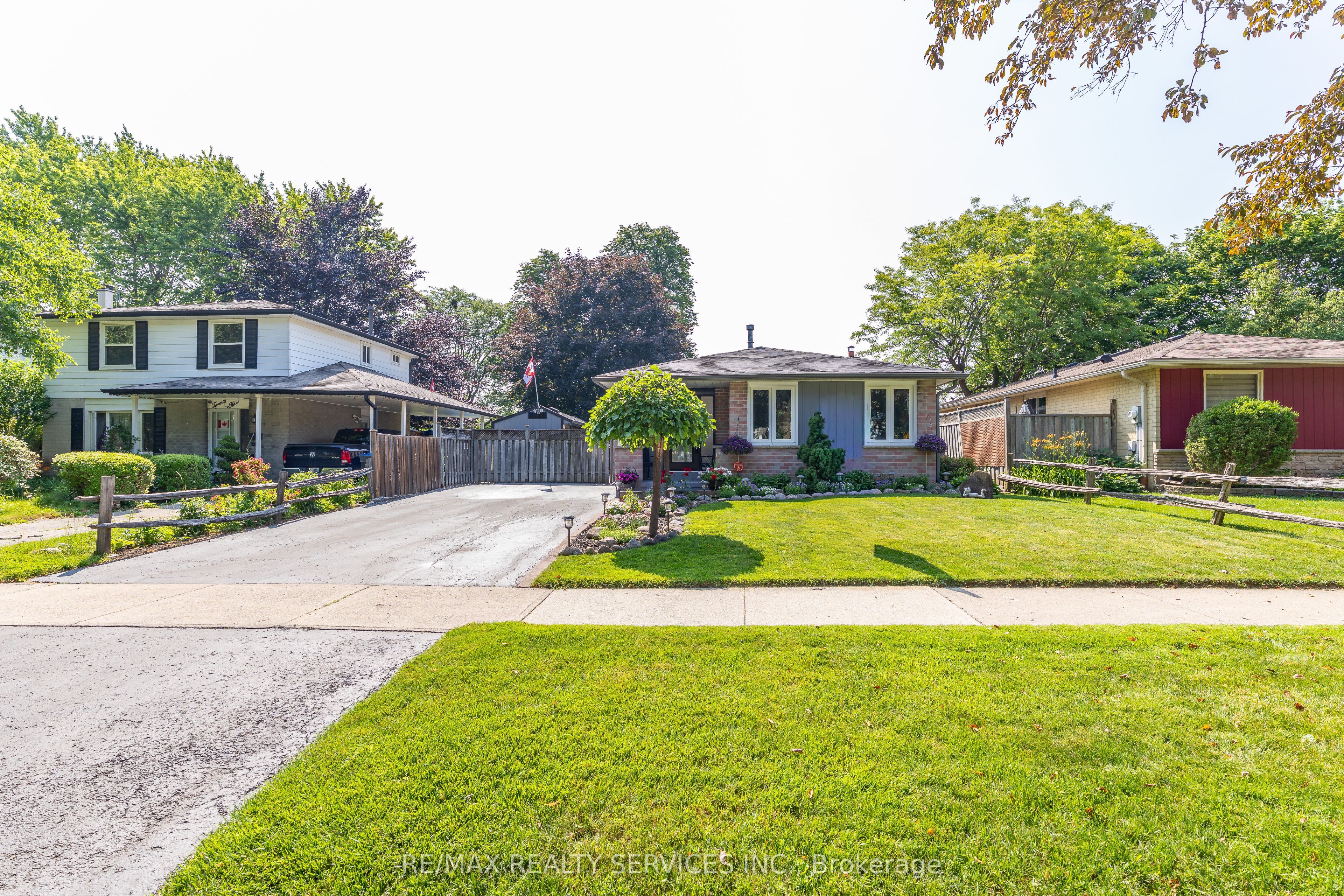 21 Herkley Drive, Brampton, ON L6V 2E7