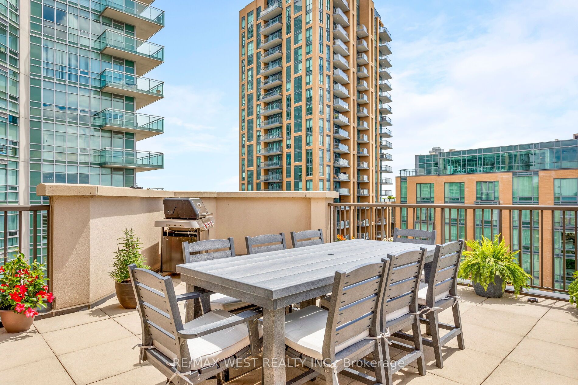 399 Elizabeth Street 905, Burlington, ON L7R 0A4