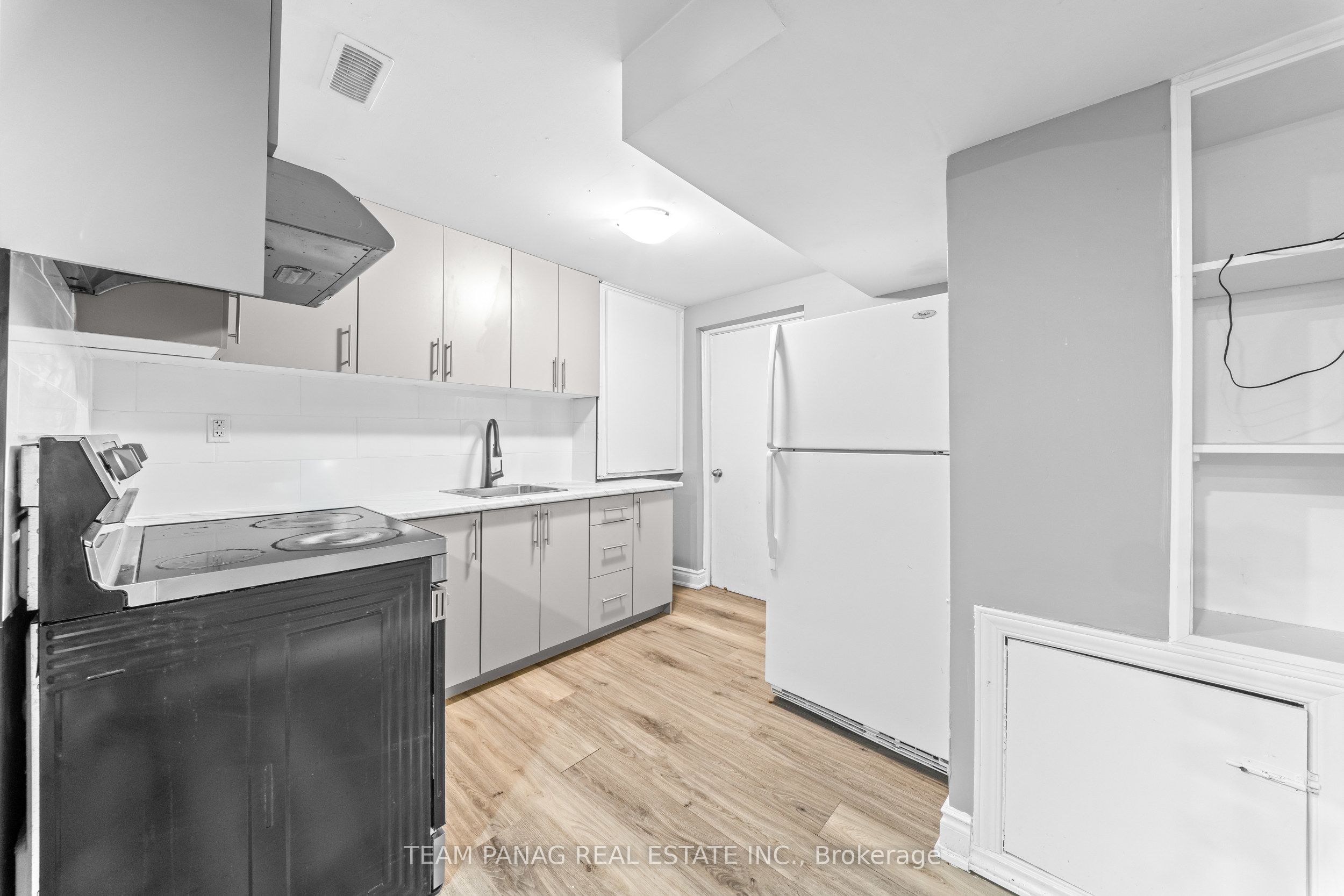 39 Colchester Avenue, Brampton, ON L6Z 3S7