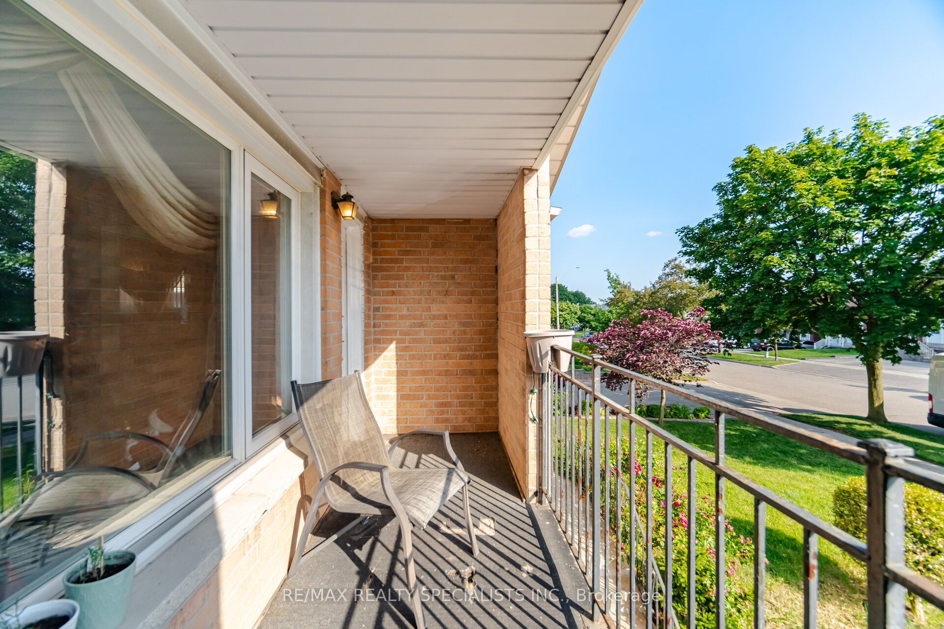 2571 Trident Avenue, Mississauga, ON L5B 2L3
