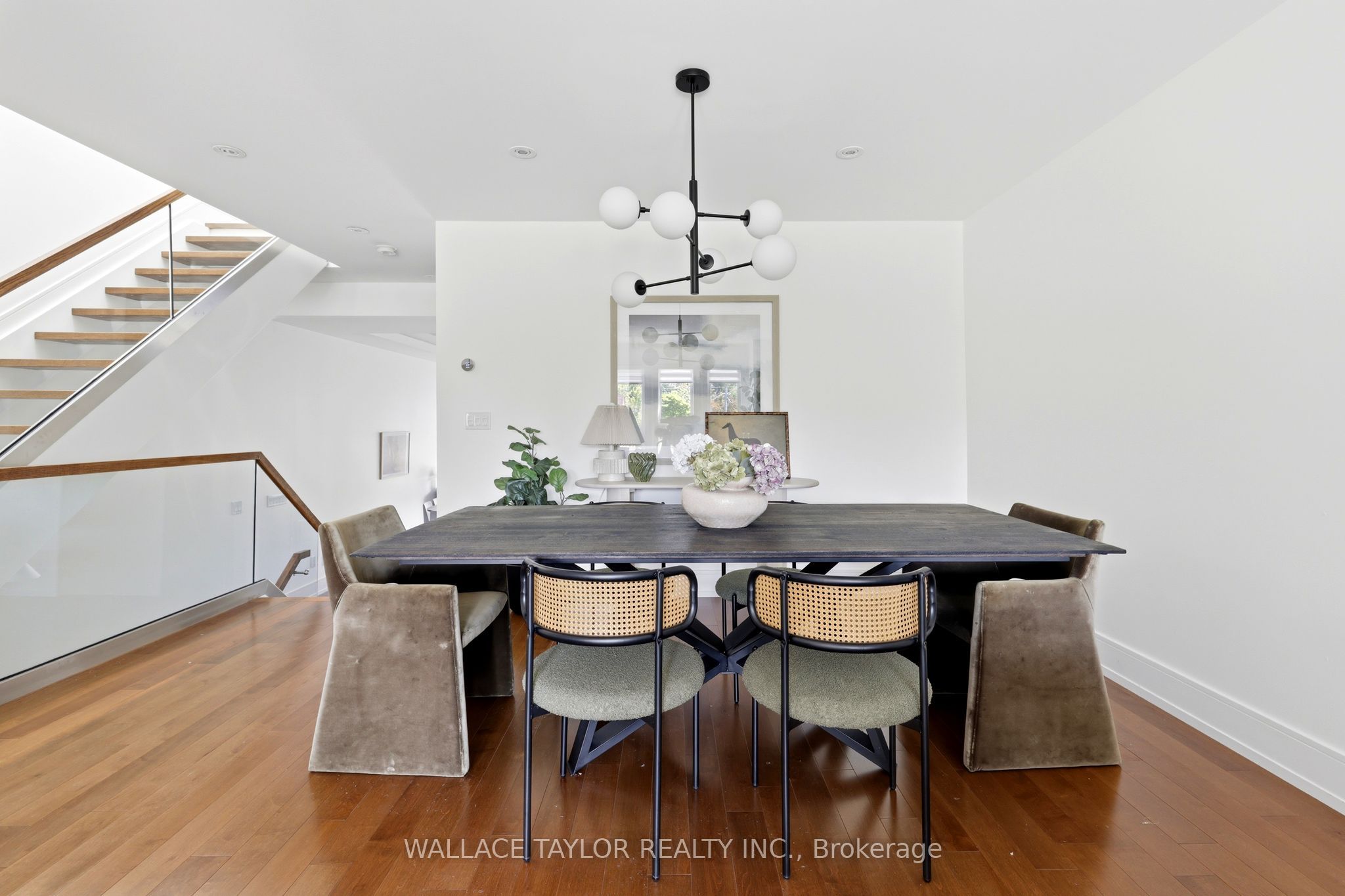 76 Ash Crescent, Toronto, ON M8W 1E6