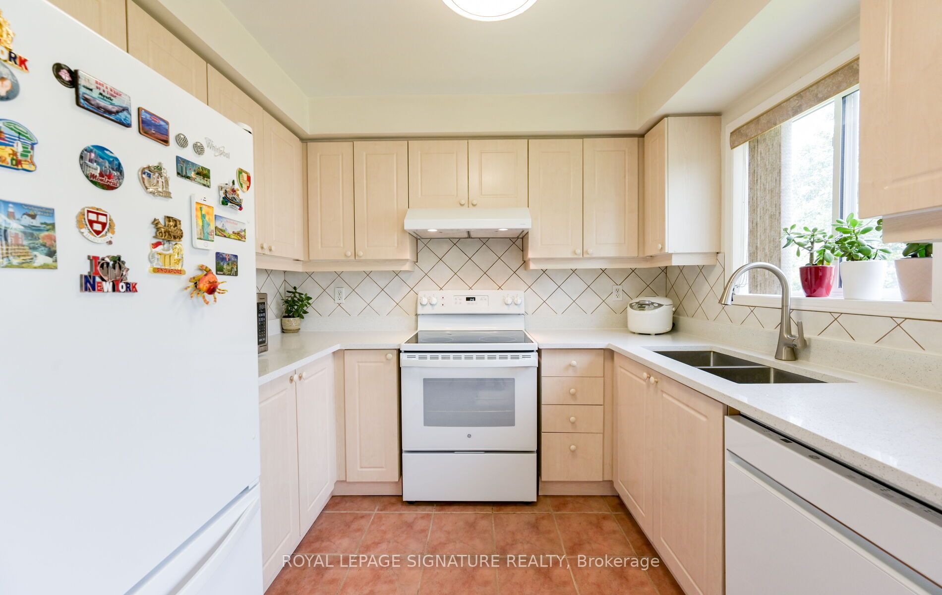 3020 Cedarglen Gate 21, Mississauga, ON L5L 4S7