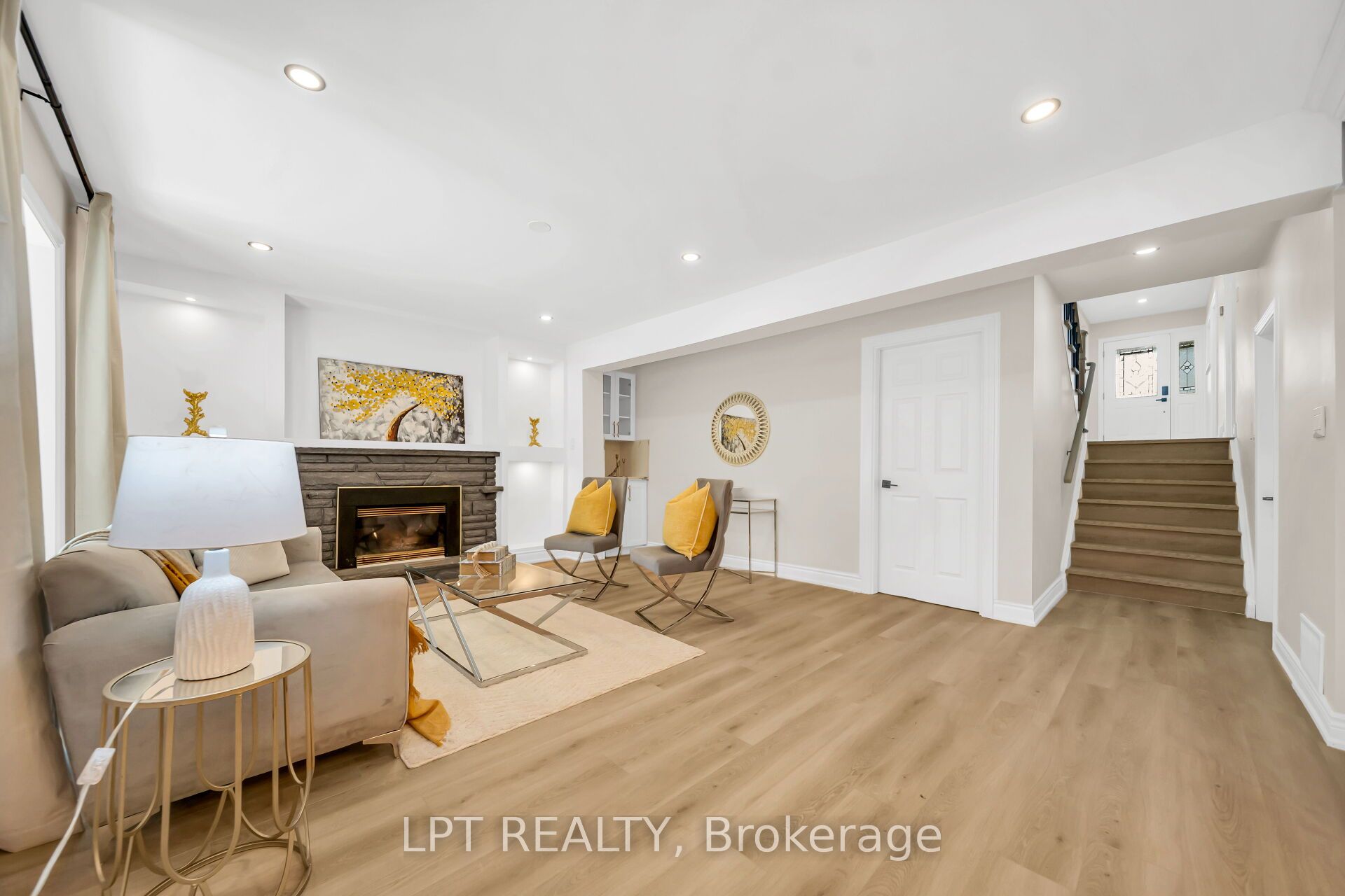 41 Keegan Crescent, Toronto, ON M3J 1G1