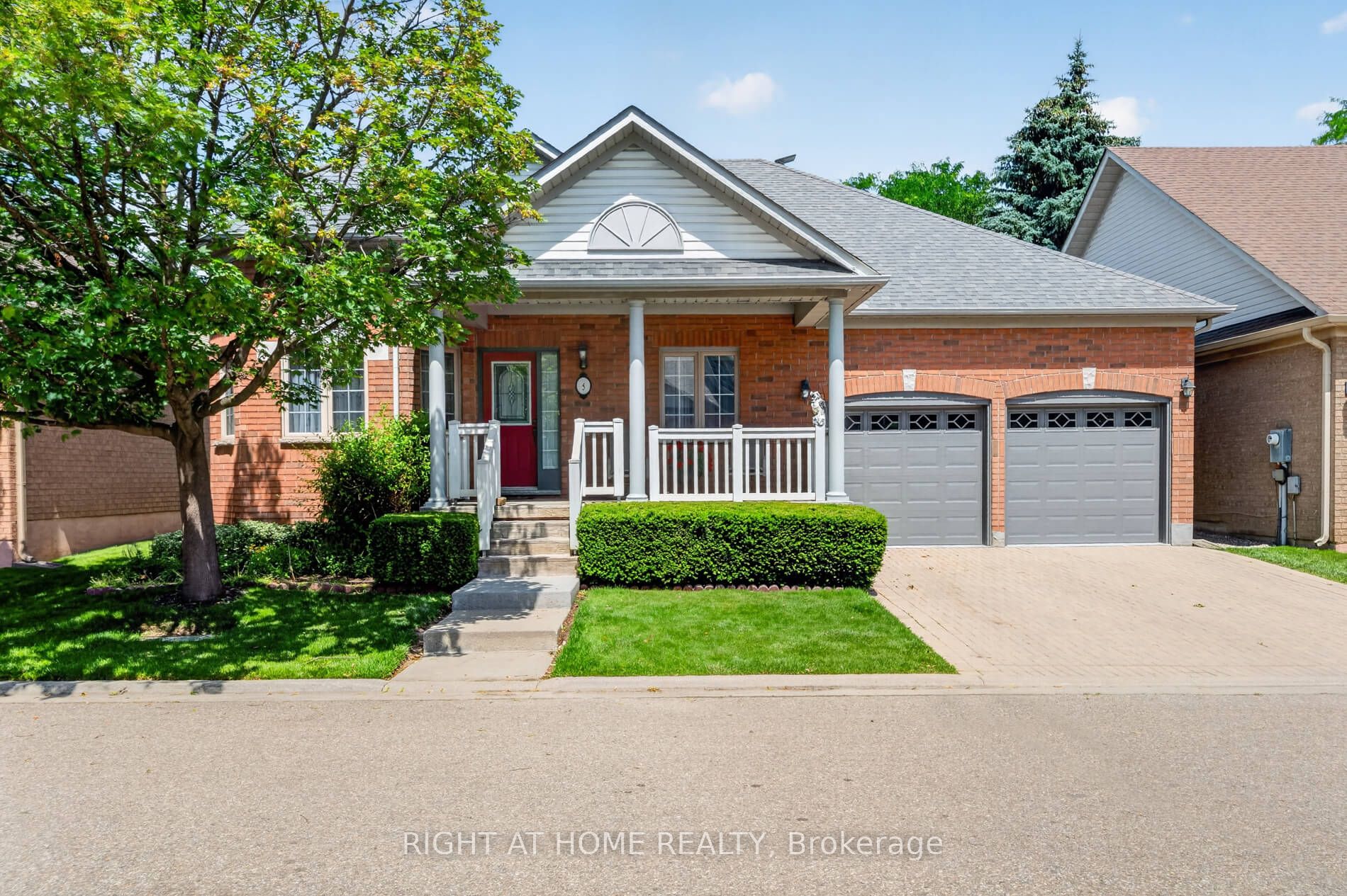 5 Orchard Park Gate, Brampton, ON L6R 1W5