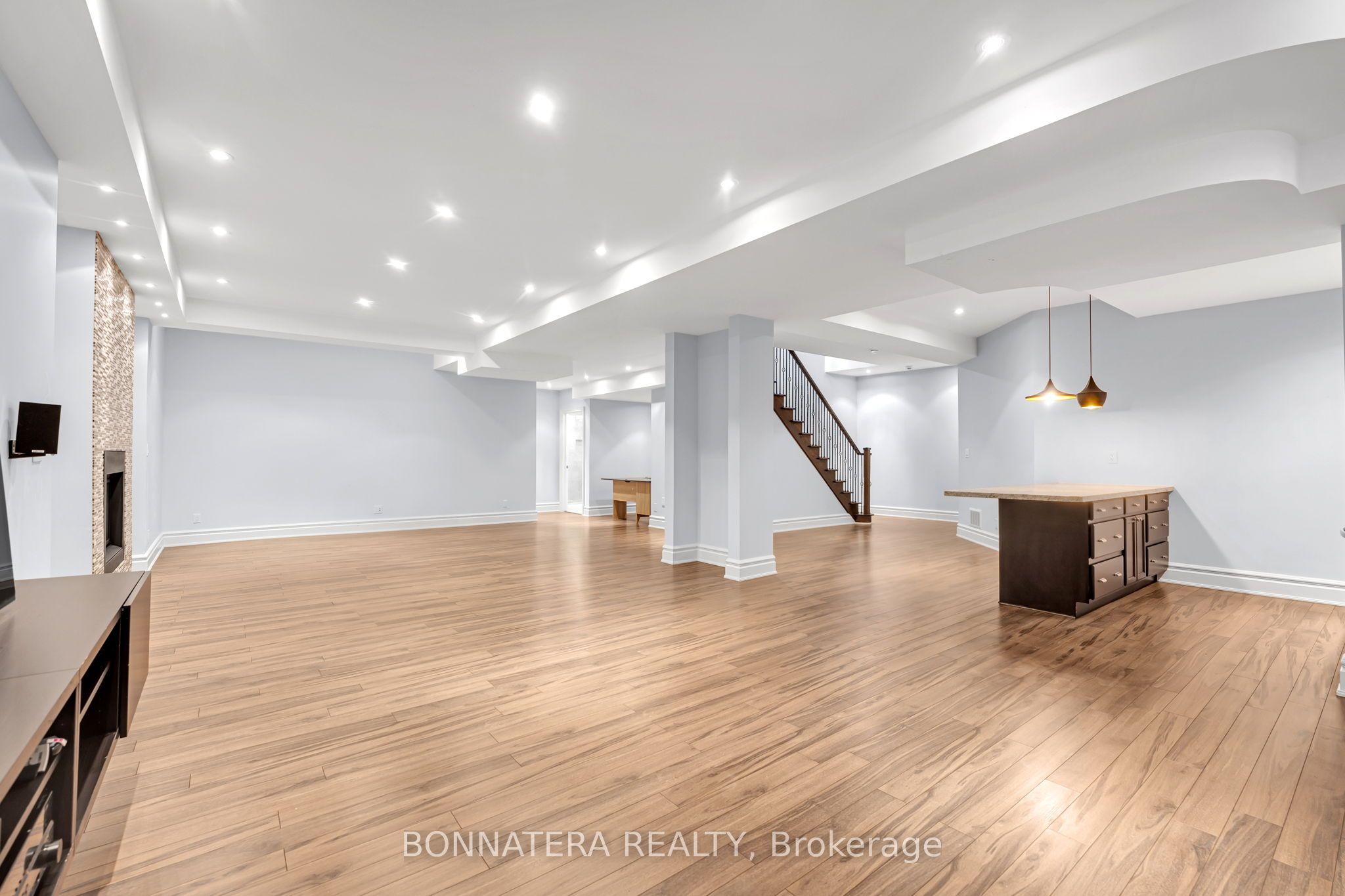 3161 Saddleworth Crescent, Oakville, ON L6M 0A8