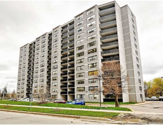 10 Tobermory Drive 512, Toronto, ON M3N 2Y5