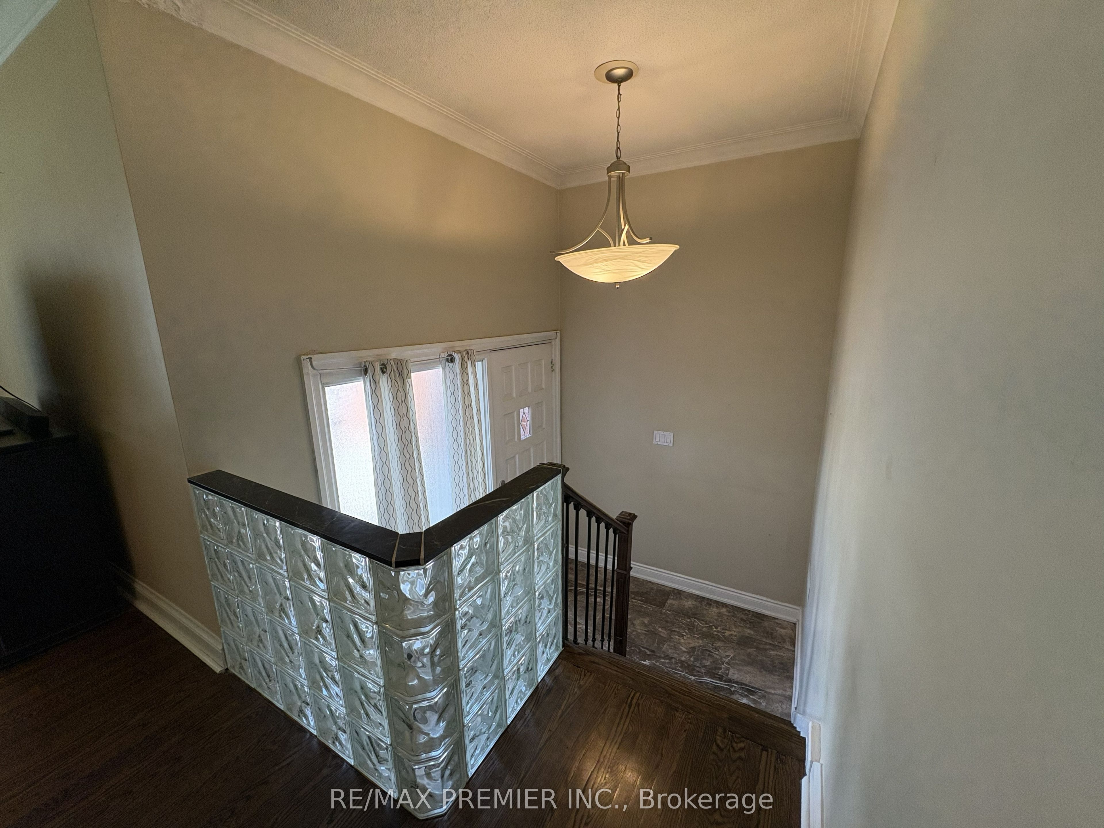 2979 Weston Road, Toronto, ON M9M 2T1