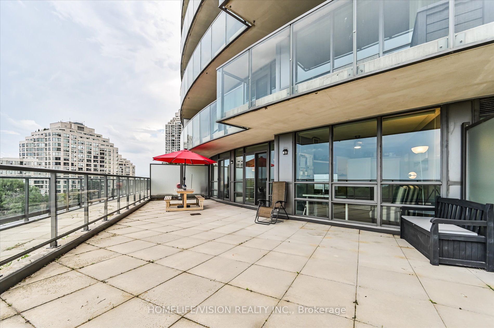 2230 Lake Shore Boulevard W 407, Toronto, ON M8V 0B2