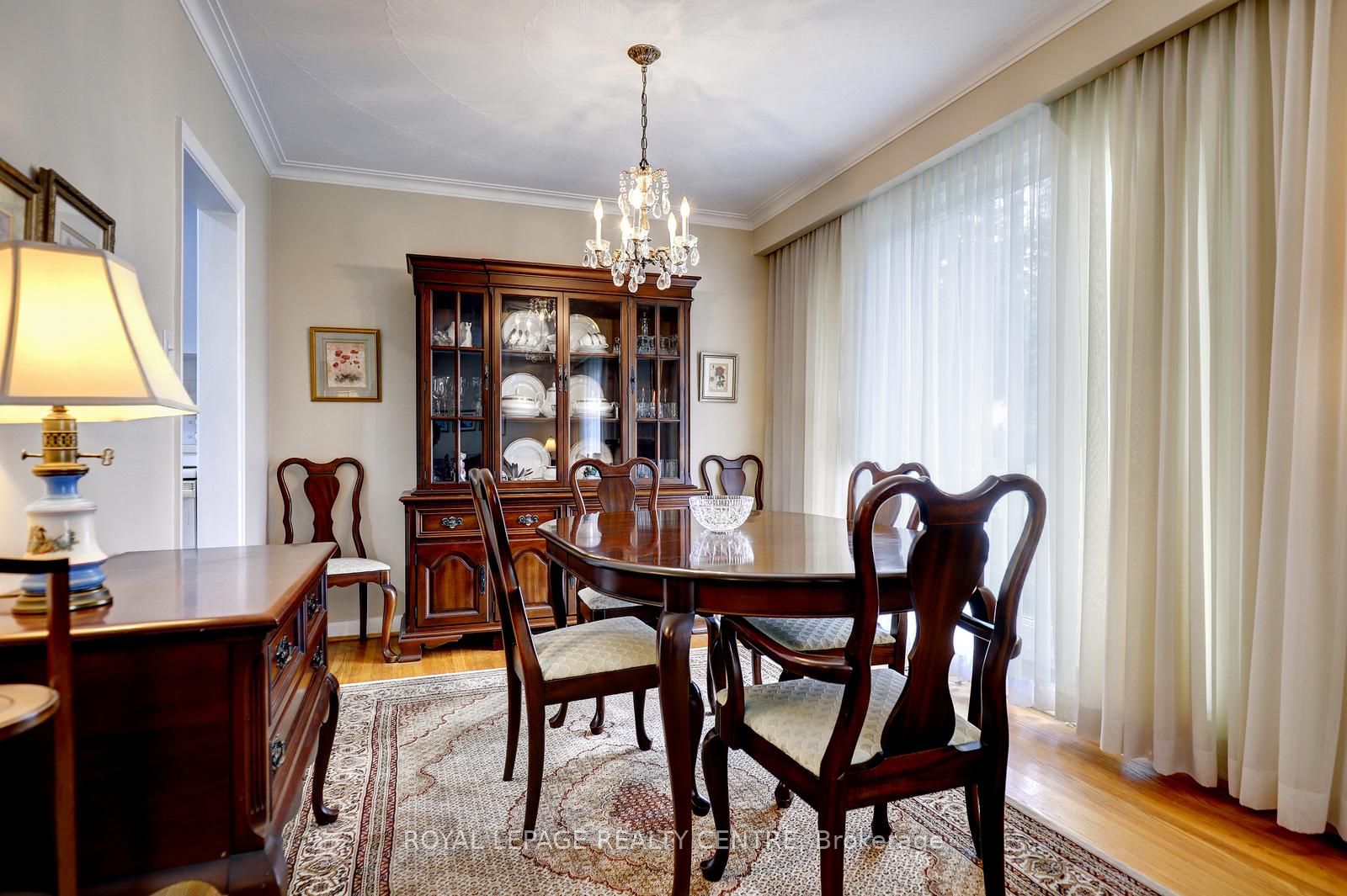 3119 Ballydown Crescent, Mississauga, ON L5C 2C9