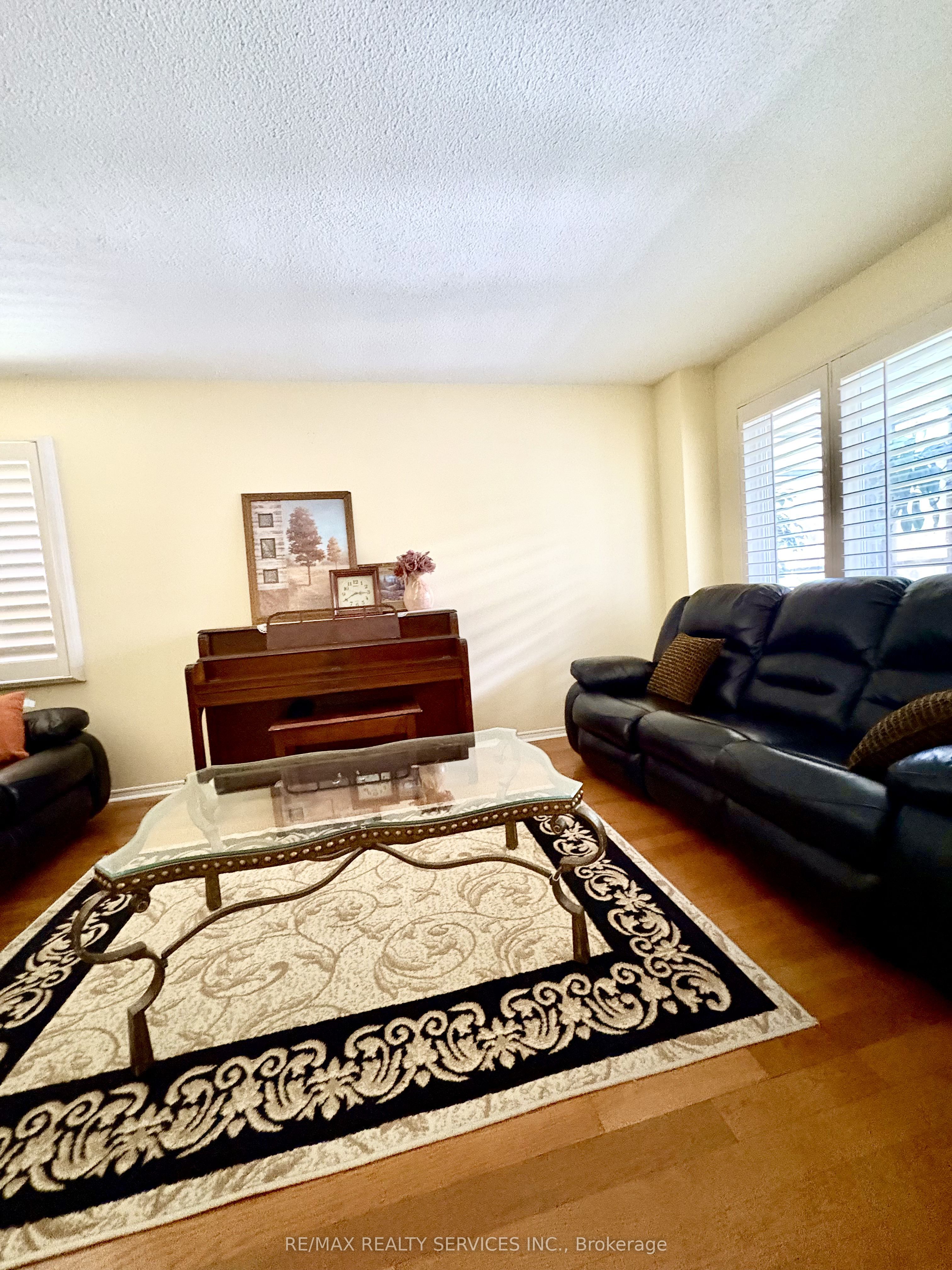 4460 Ashley Avenue, Mississauga, ON L5R 2A2