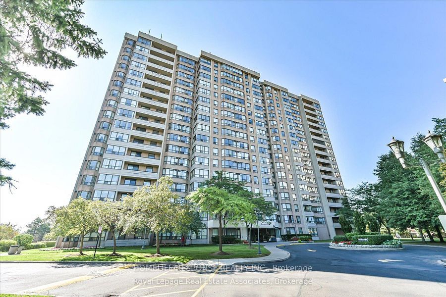 10 MALTA Avenue 907, Brampton, ON L6Y 4G6