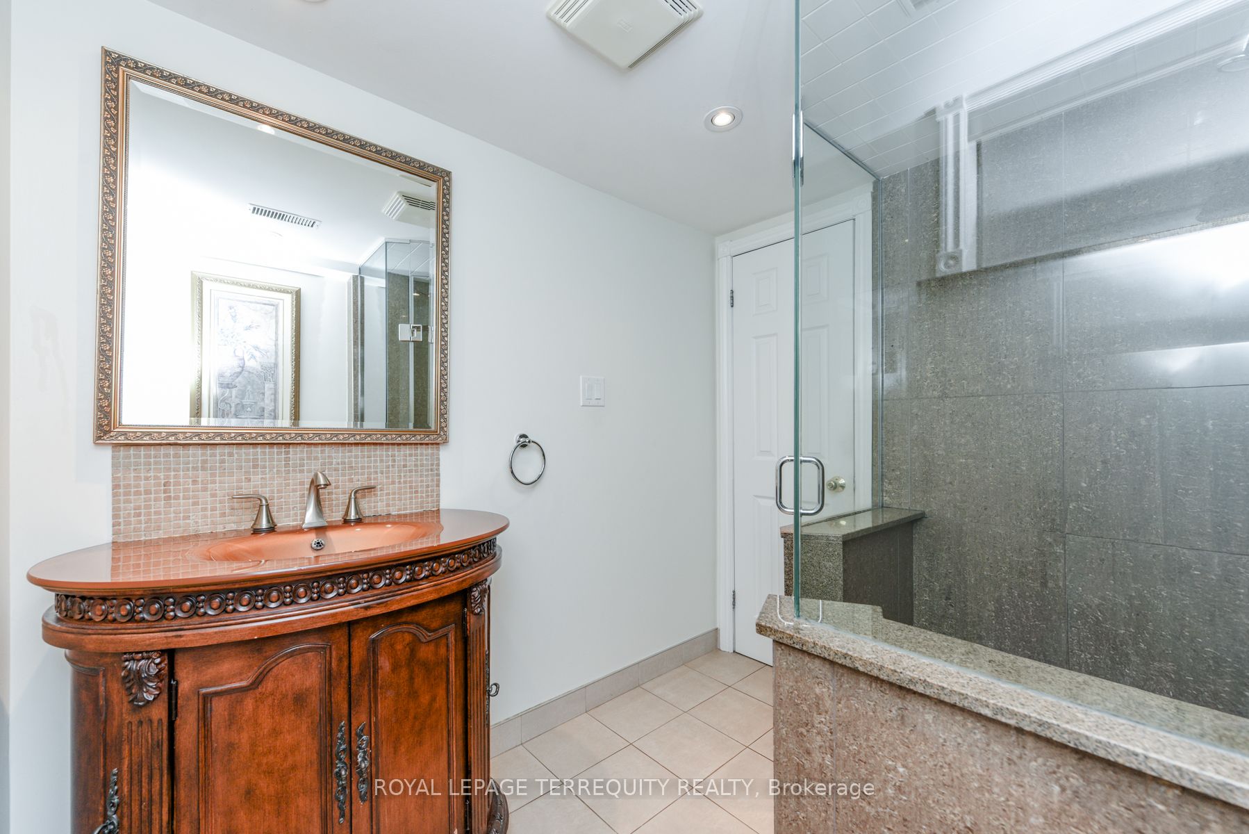 94 Melbert Road, Toronto, ON M9C 3R1