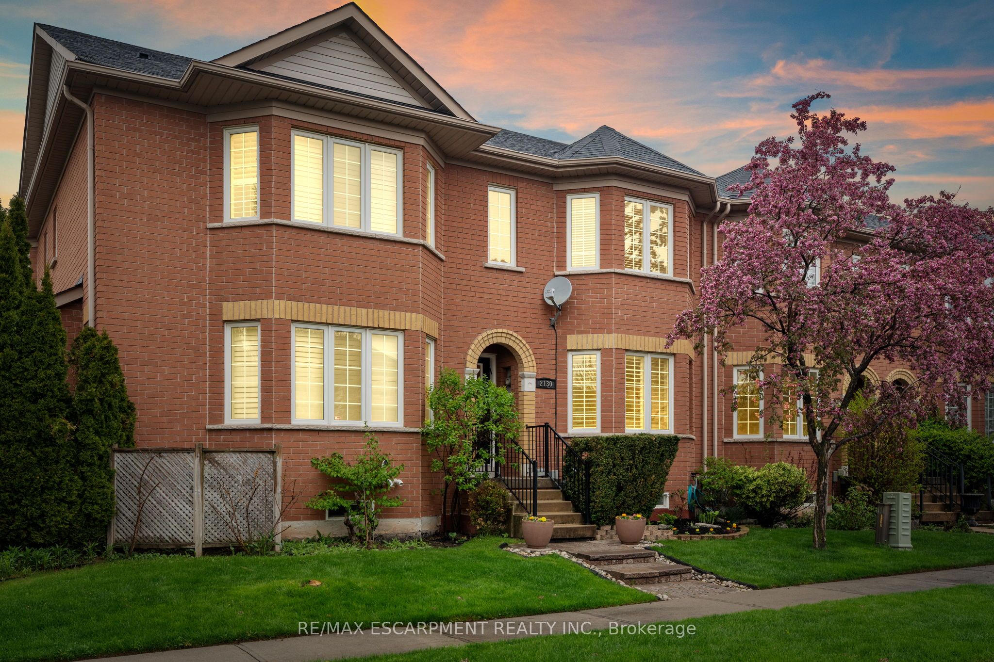 2130 Forest Gate Park, Oakville, ON L6M 4B4