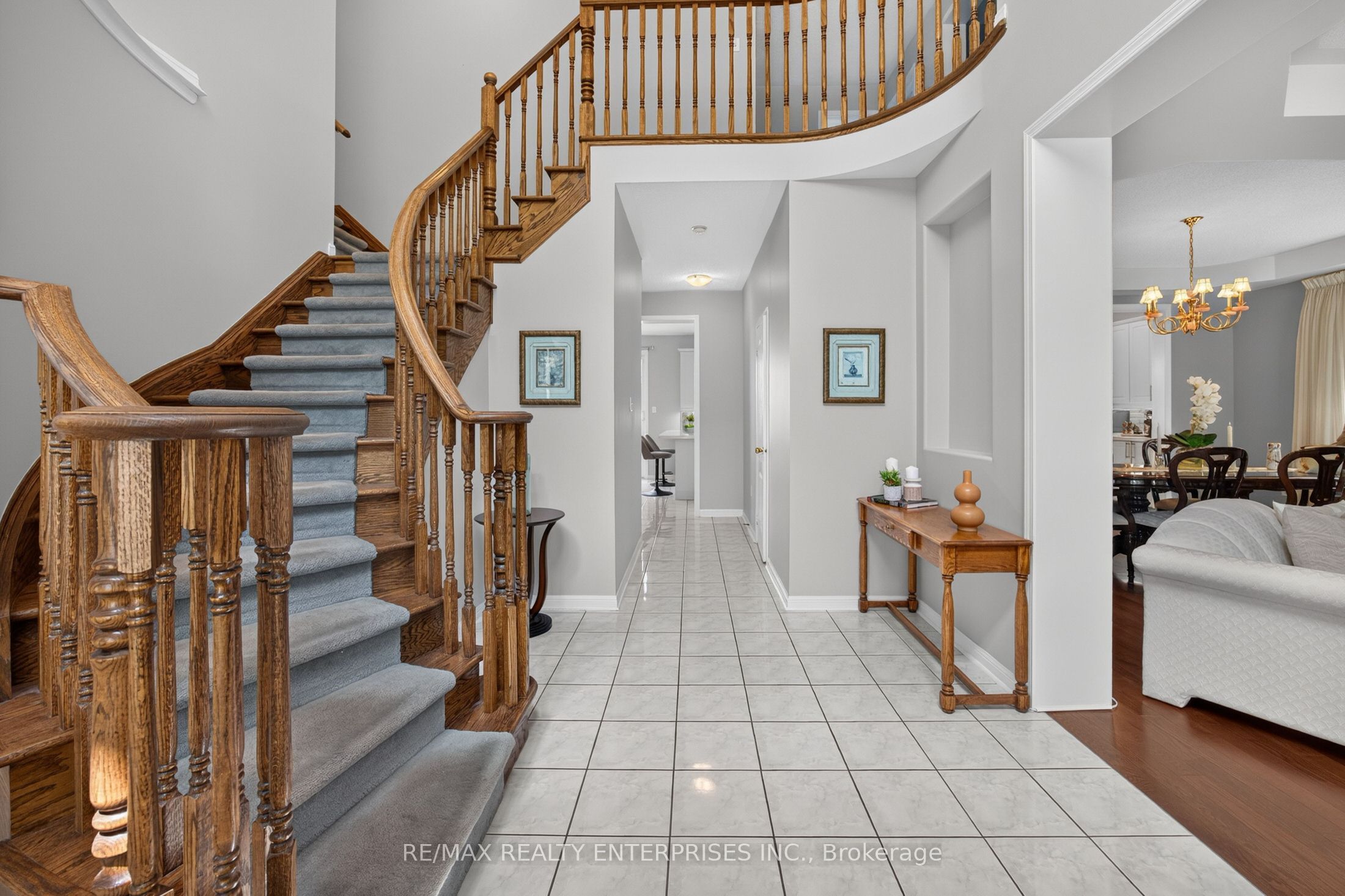 987 Stearn Place, Milton, ON L9T 6N3
