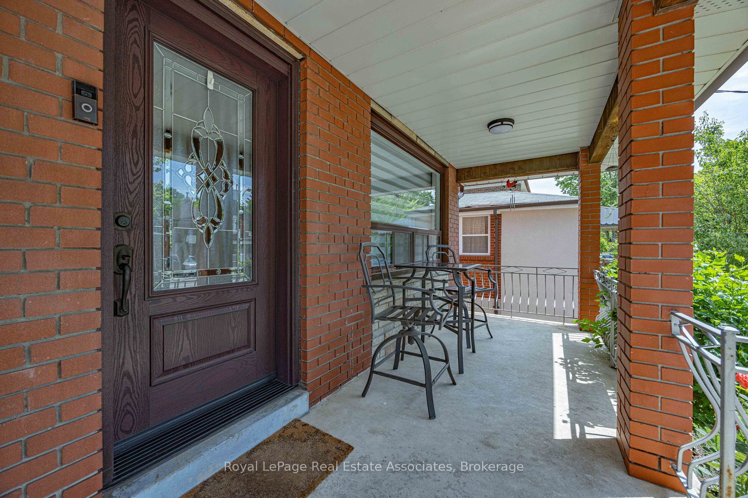 256 John Street, Toronto, ON M9N 1K2