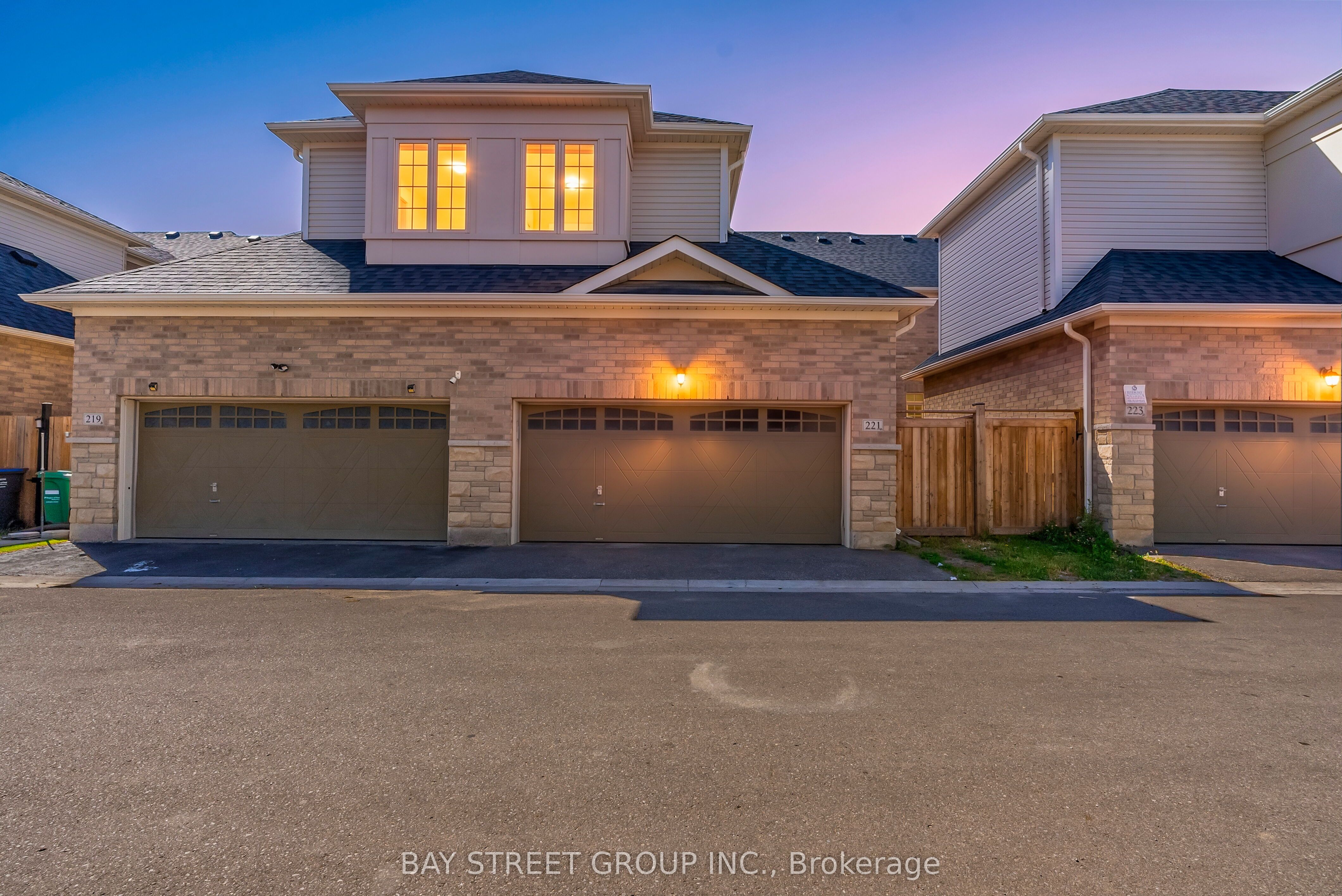 221 Clockwork Drive, Brampton, ON L7A 5C7