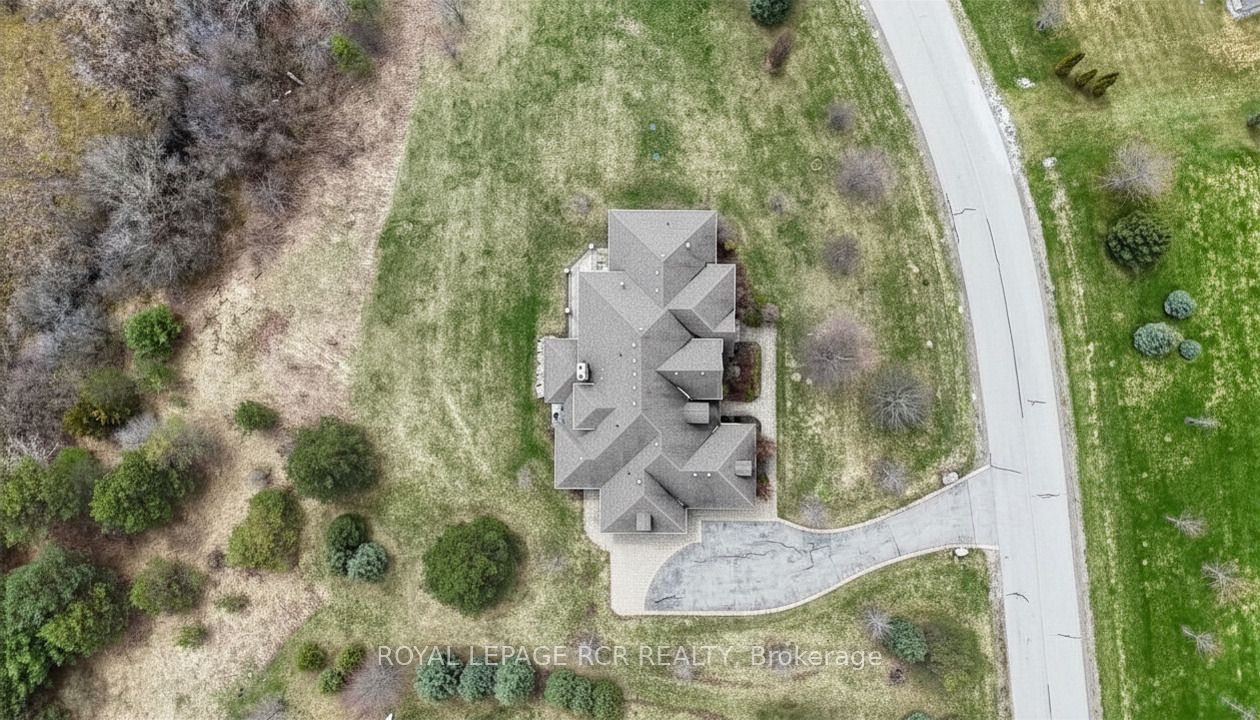 7 Proctor Avenue, Caledon, ON L7E 4E7