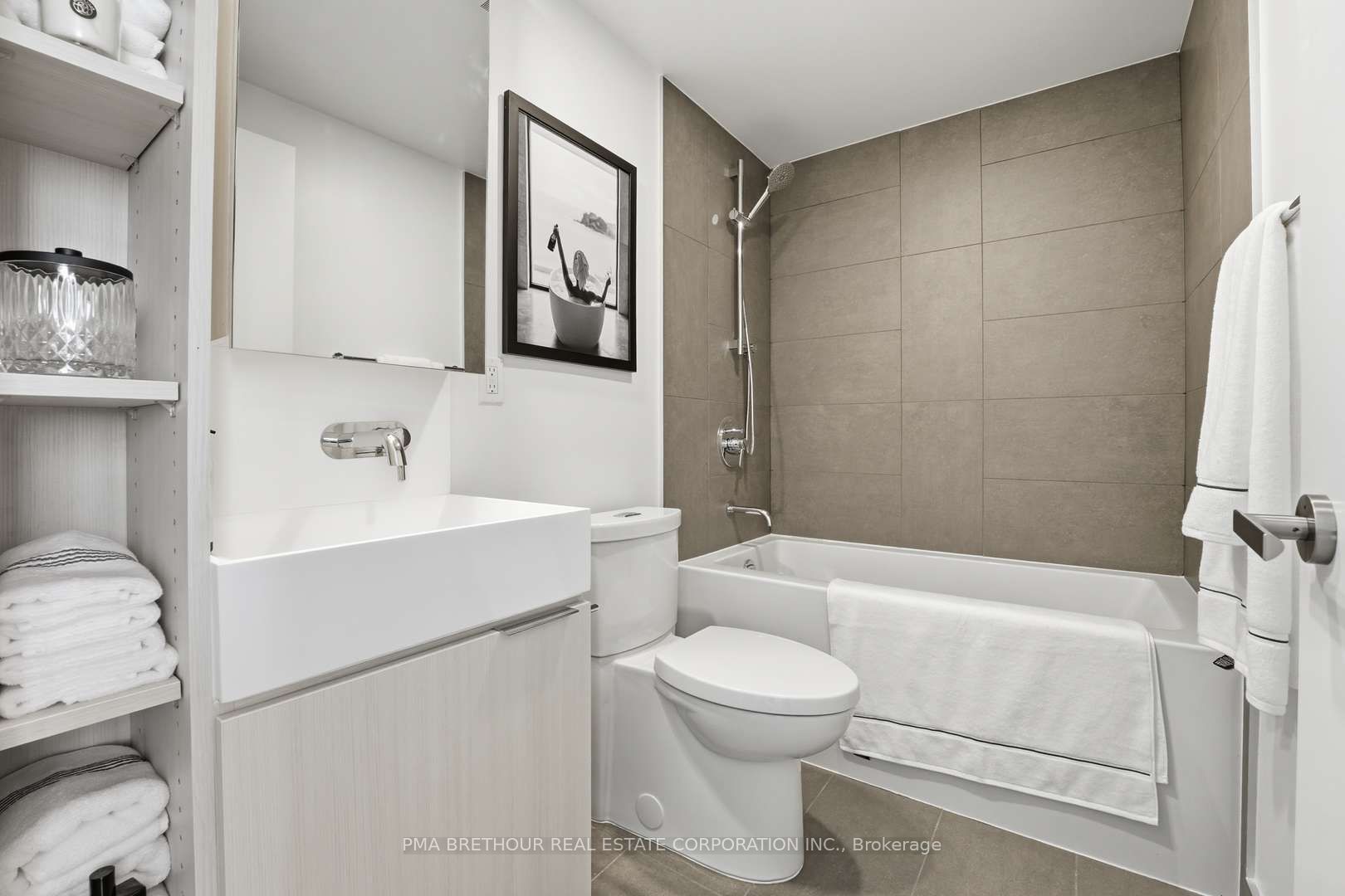 370 Martha Street 1901, Burlington, ON L7R 0G9