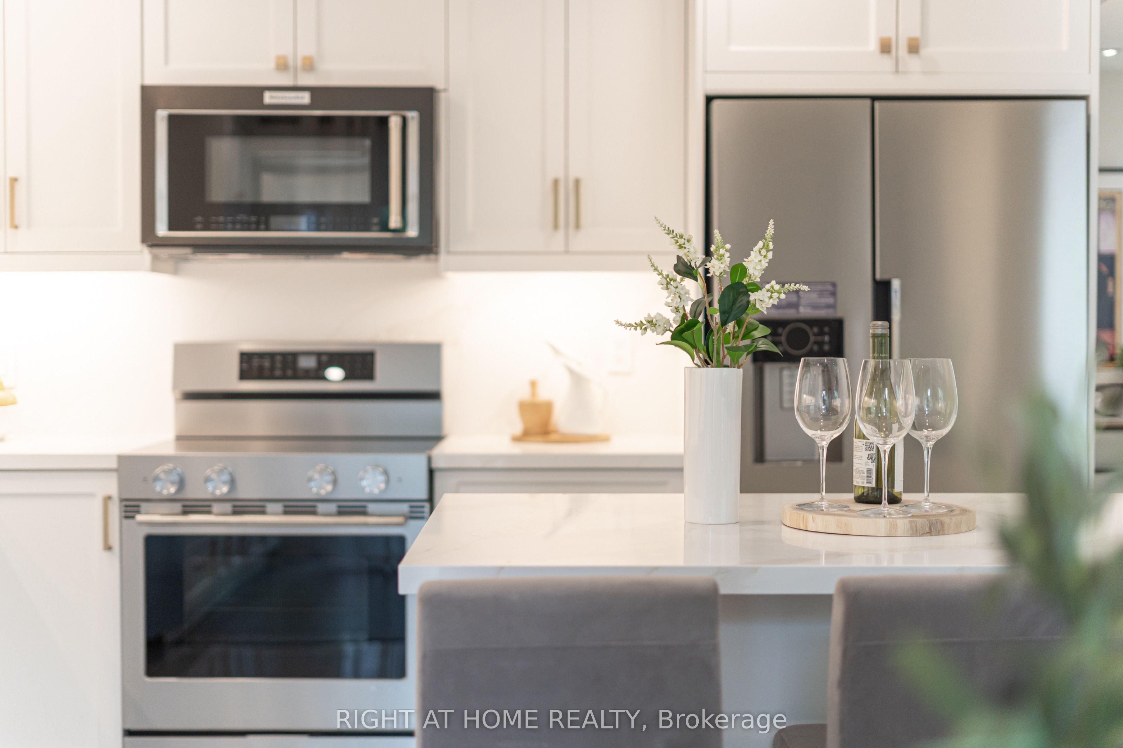 3079 Fifth Line W 19, Mississauga, ON L5L 3T1