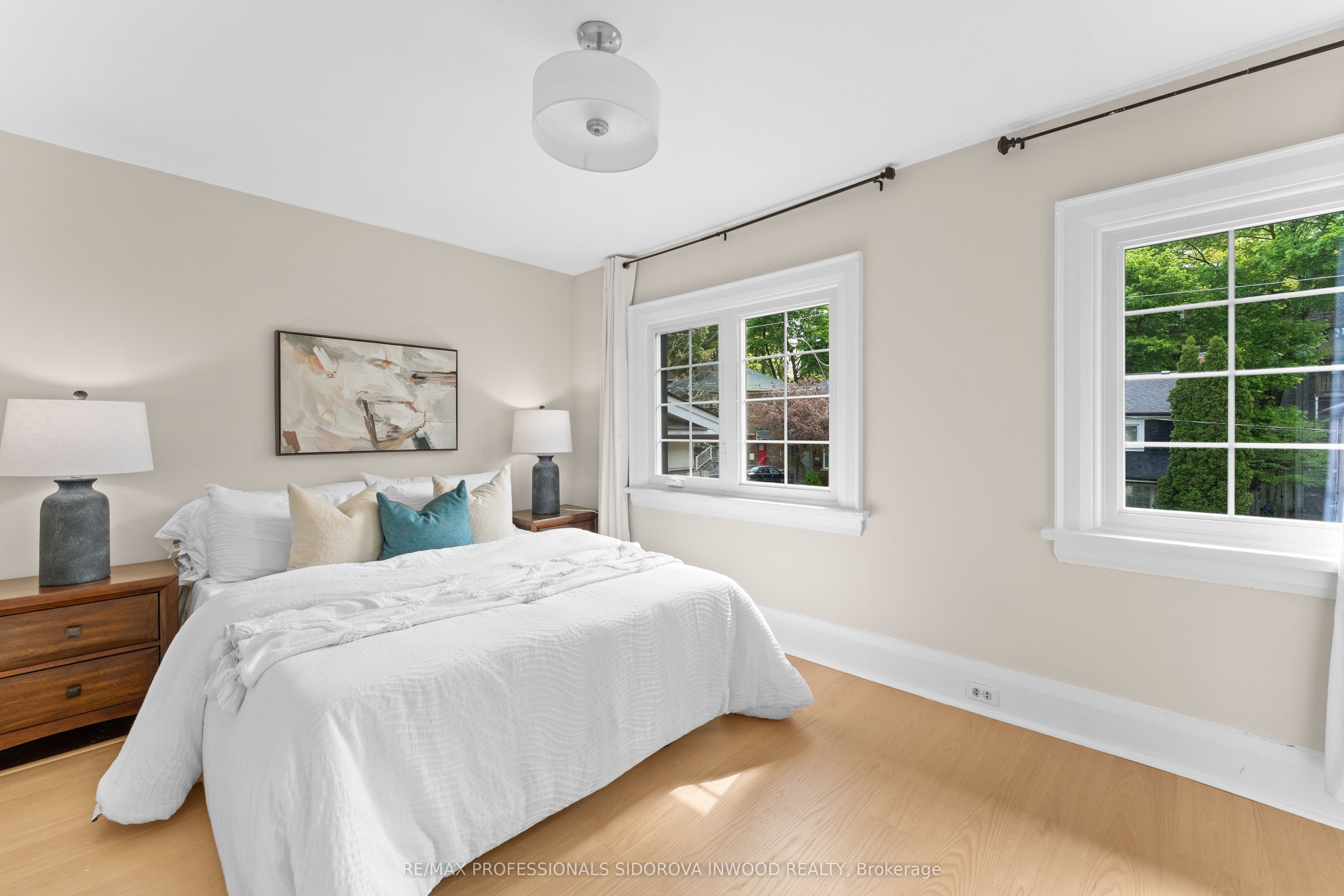 408 Glenlake Avenue, Toronto, ON M6P 1G7