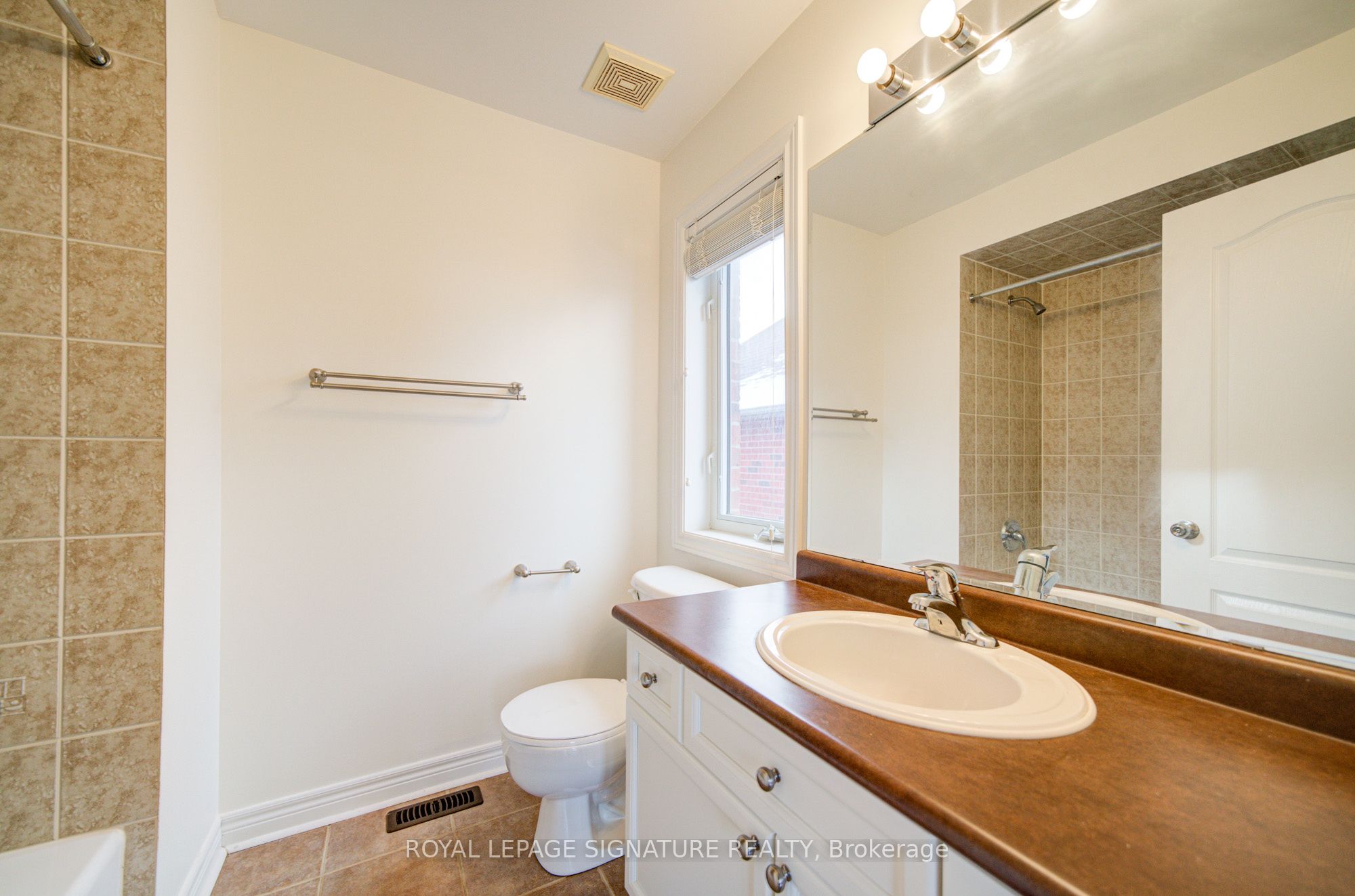 1534 Craigleith Road, Oakville, ON L6H 7V7