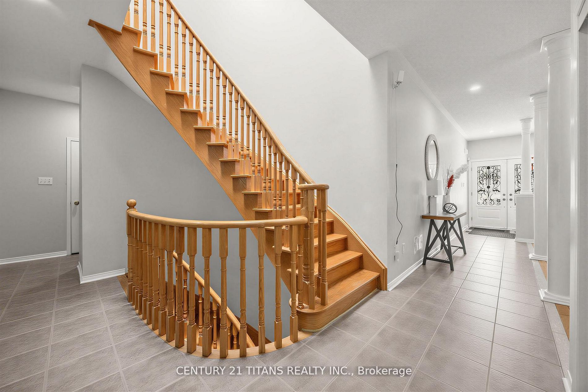 3865 Brinwood Gate, Mississauga, ON L5M 7H3