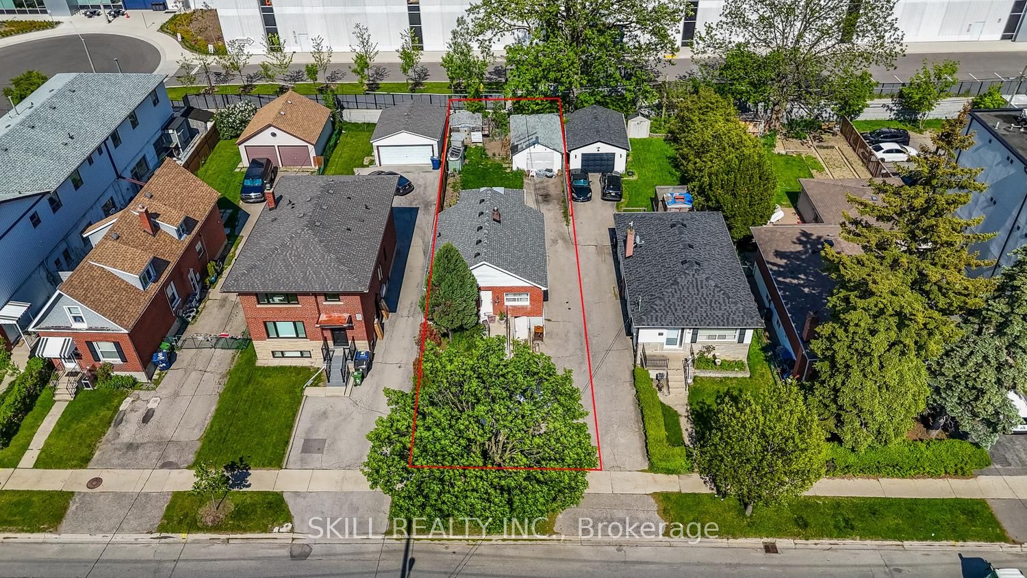 165 Thirtieth Street, Toronto, ON M8W 3C3