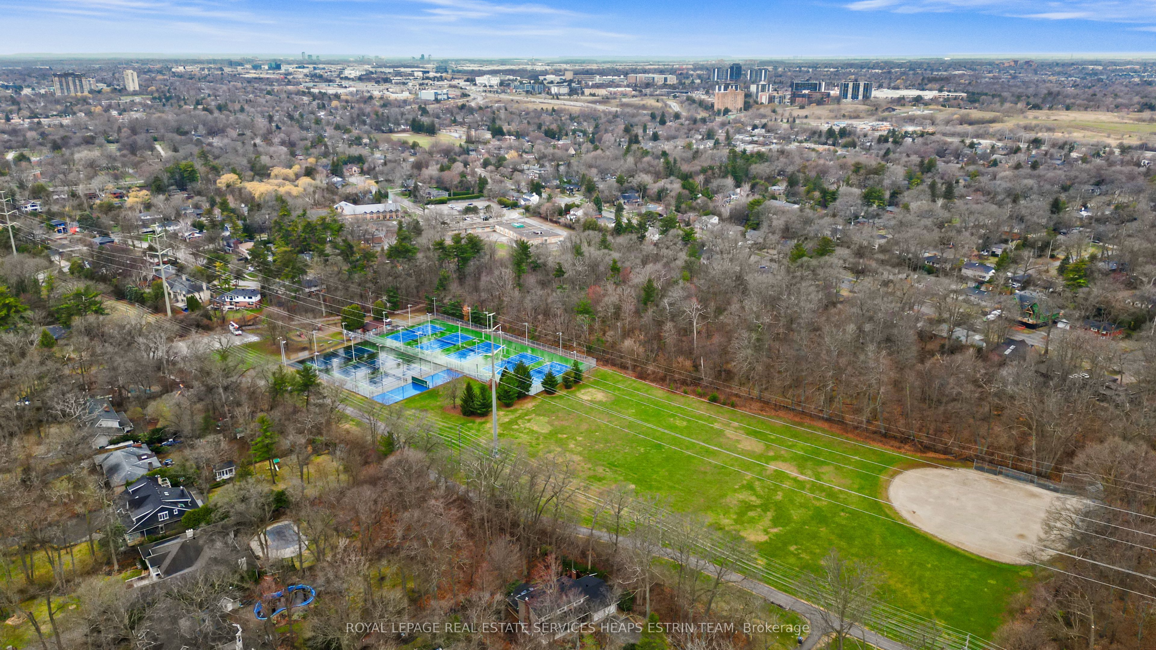 1554 Birchwood Drive, Mississauga, ON L5J 1T6