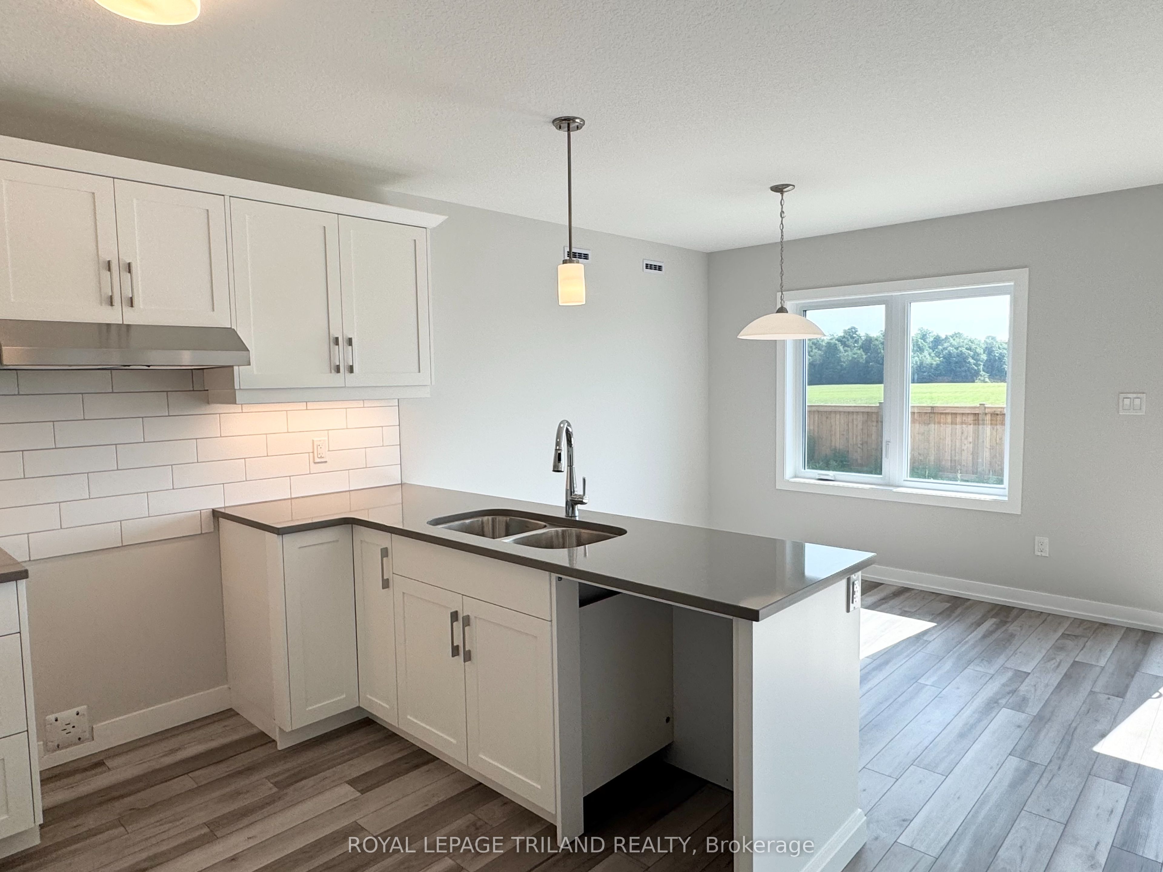 33 HARROW Lane, St. Thomas, ON N5R 0P3