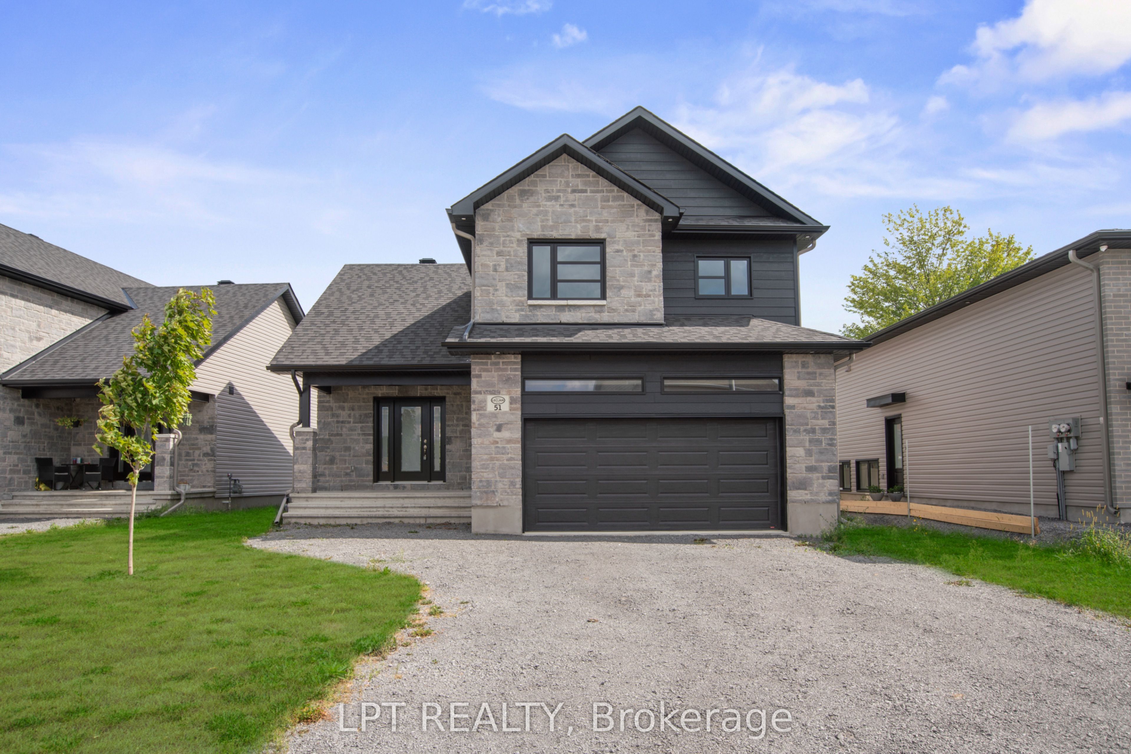 75 Chateauguay Street, Russell, ON K0A 2M0