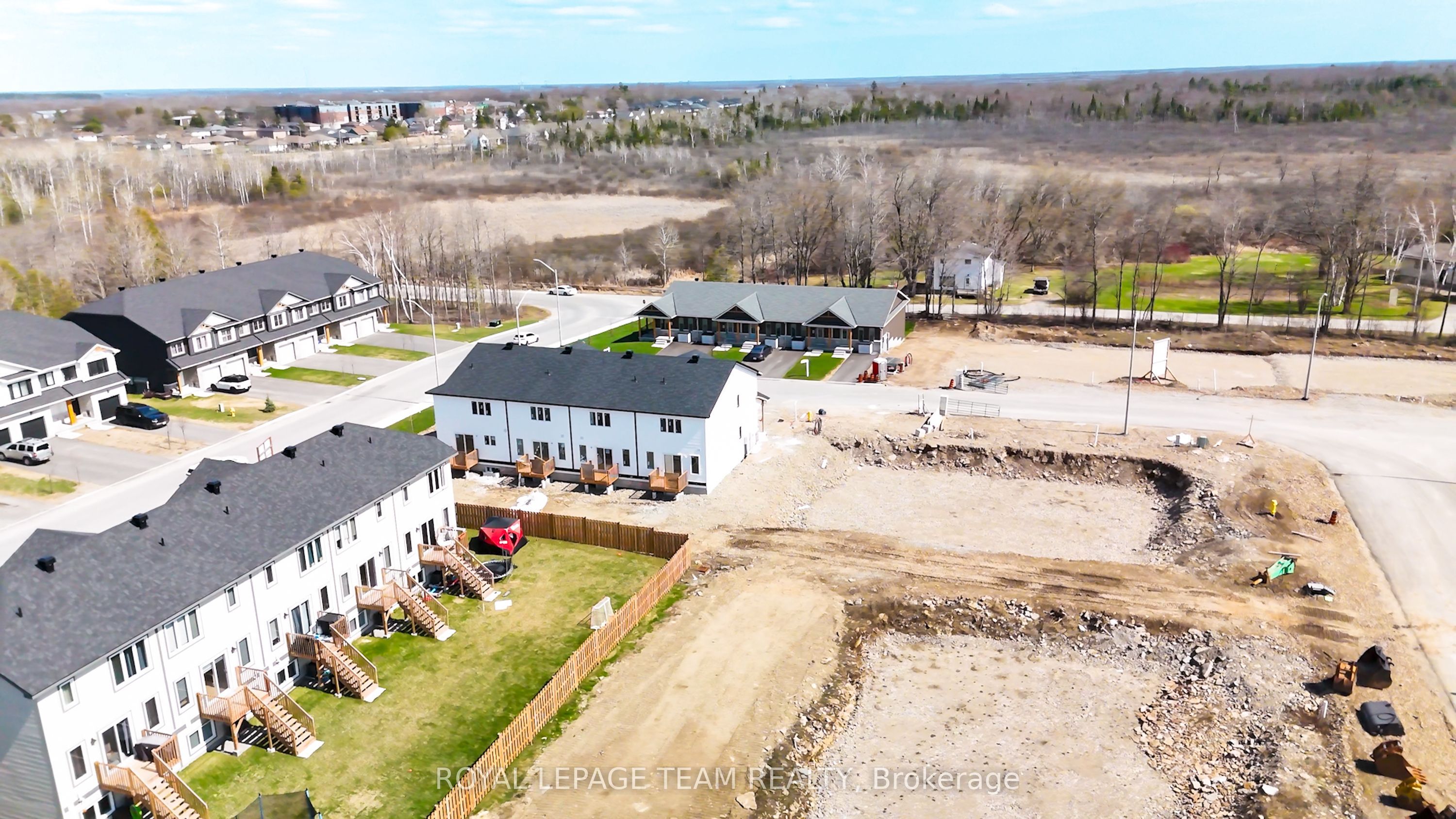 151 Doctor Agnes Craine Drive, Smiths Falls, ON K7A 0B8