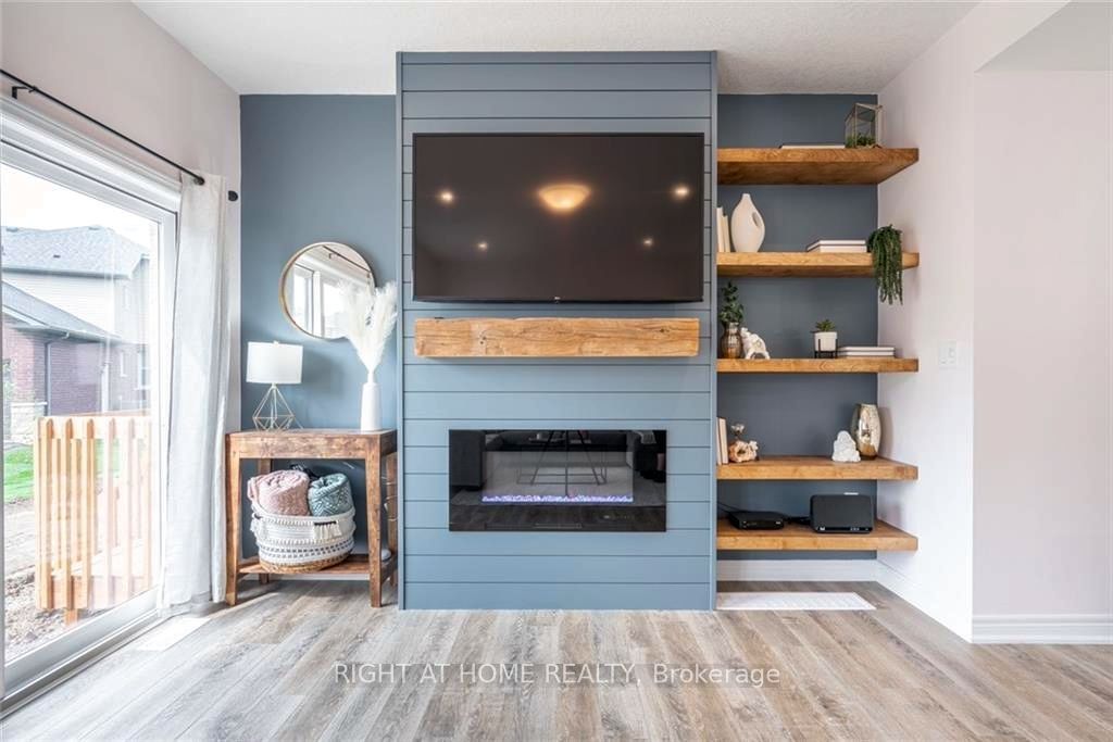 5080 Connor Drive 2, Lincoln, ON L3J 0T3
